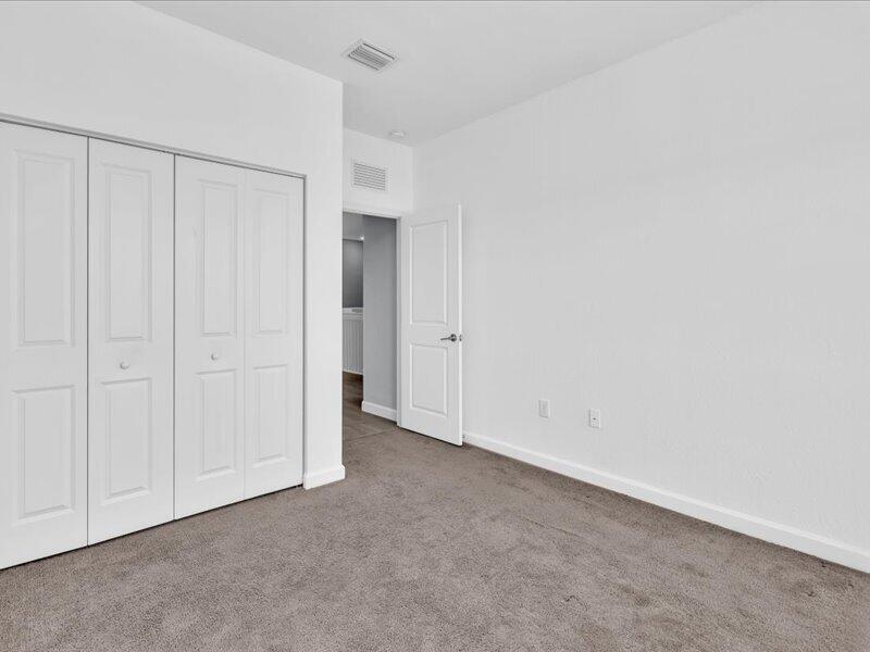 20538 NE 2ND, Miami FL 33179
