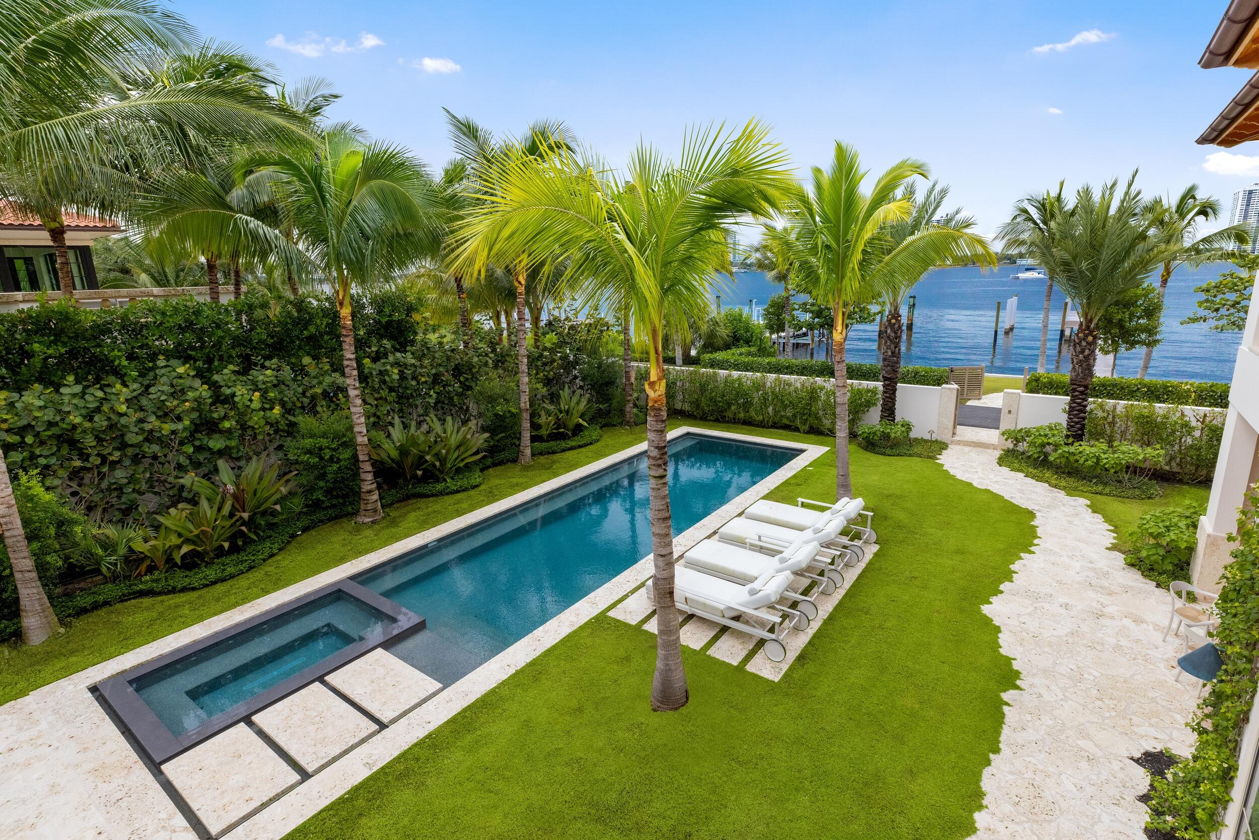 1265 N Lake, Palm Beach FL 33480