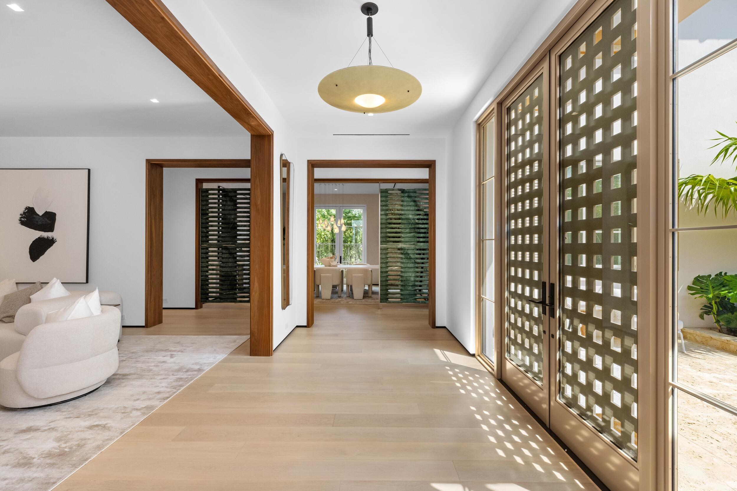 1265 N Lake, Palm Beach FL 33480