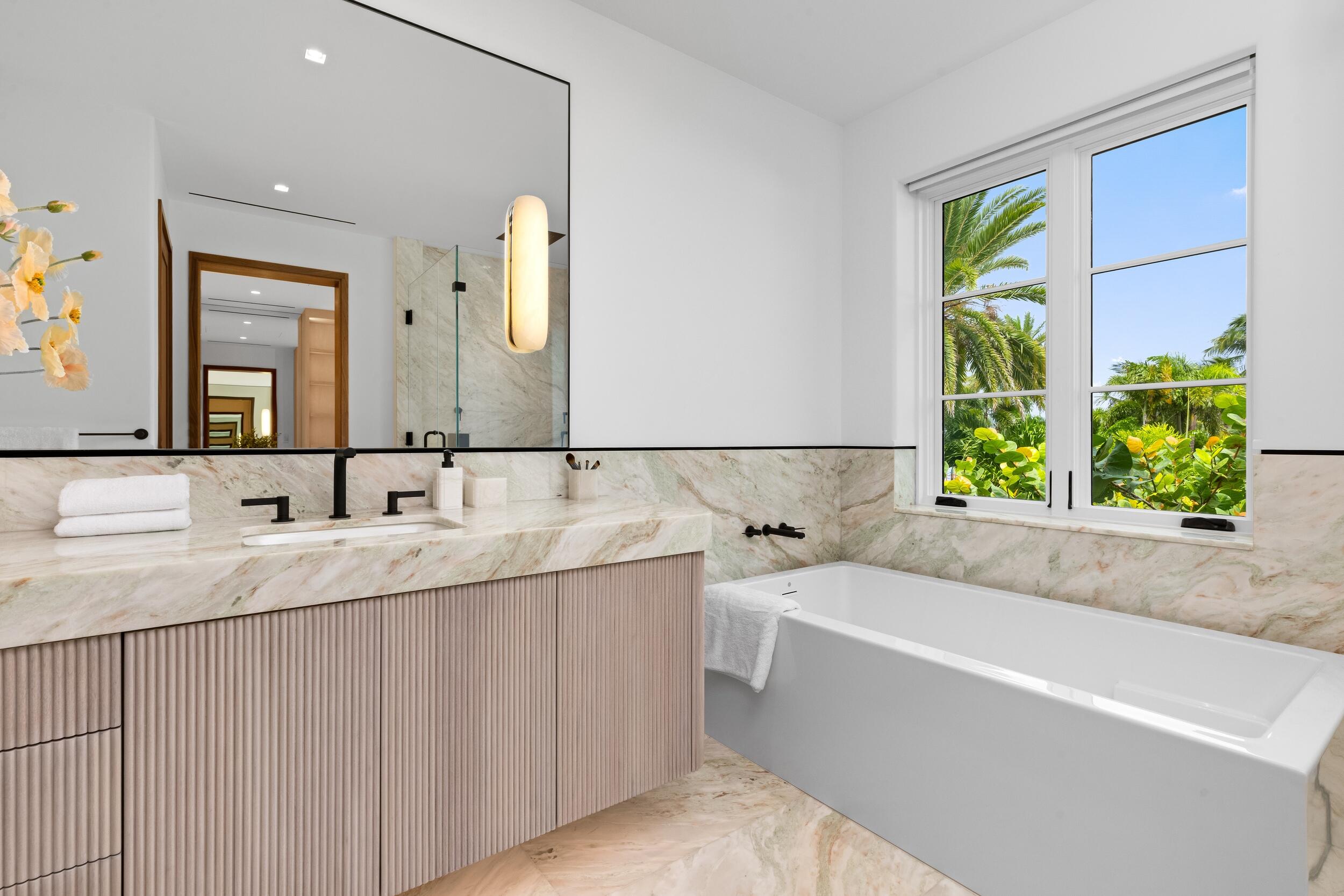 1265 N Lake, Palm Beach FL 33480