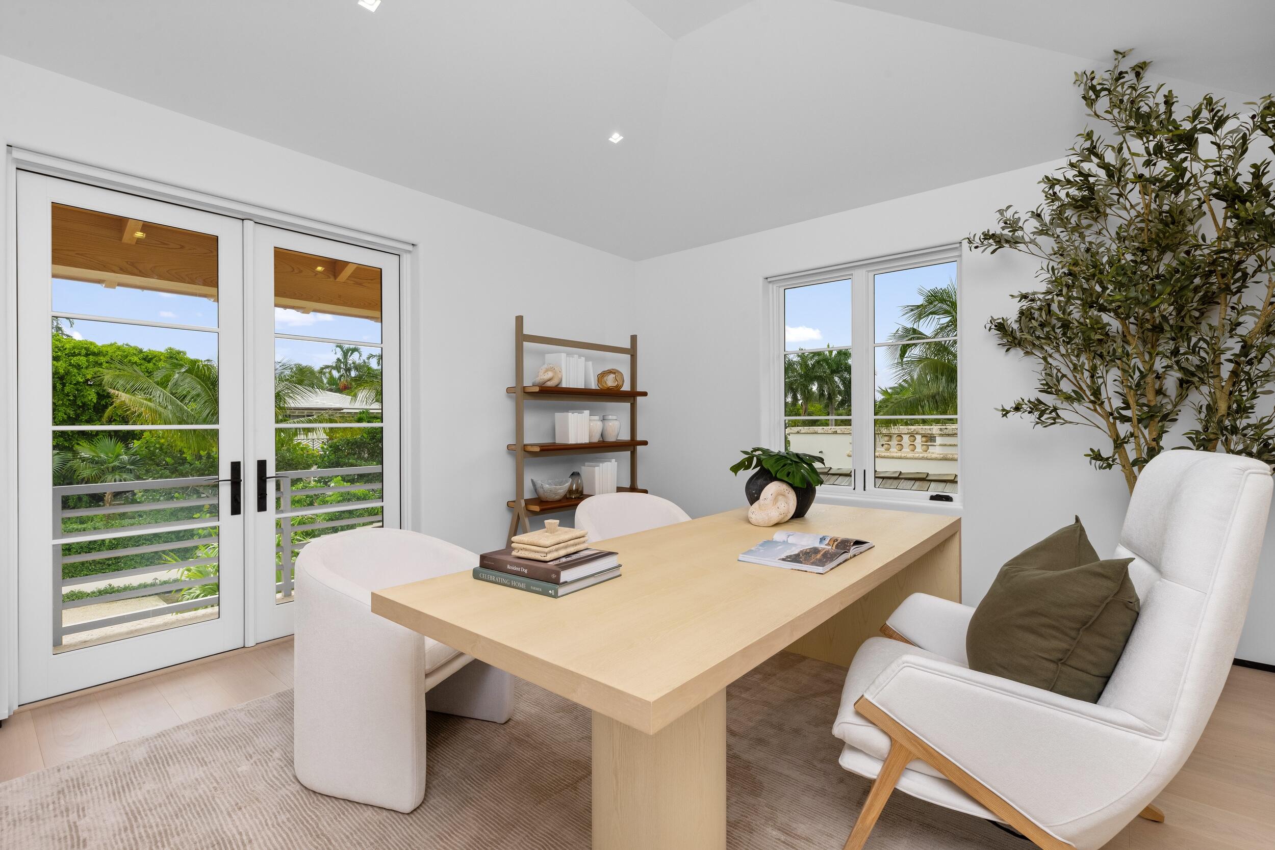 1265 N Lake, Palm Beach FL 33480