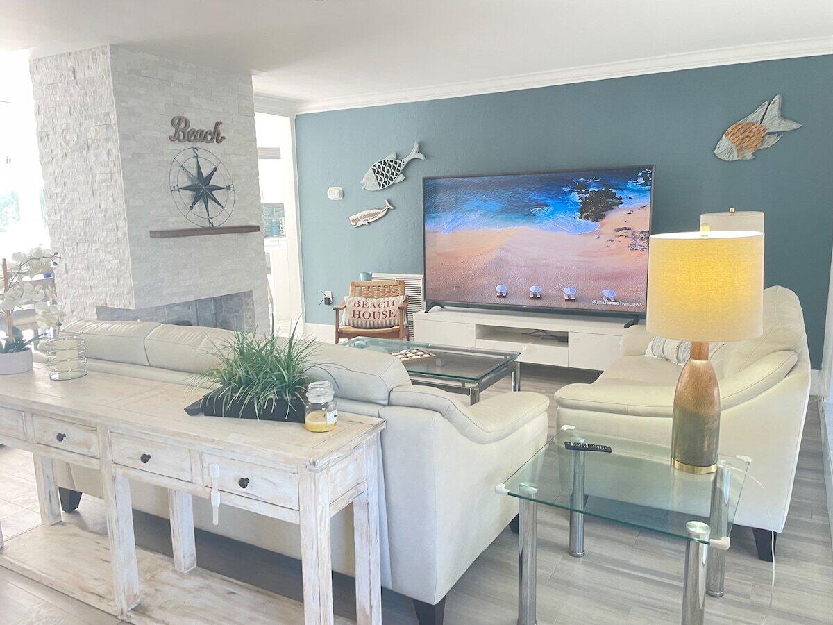 3036 NE 19TH, Fort Lauderdale FL 33305