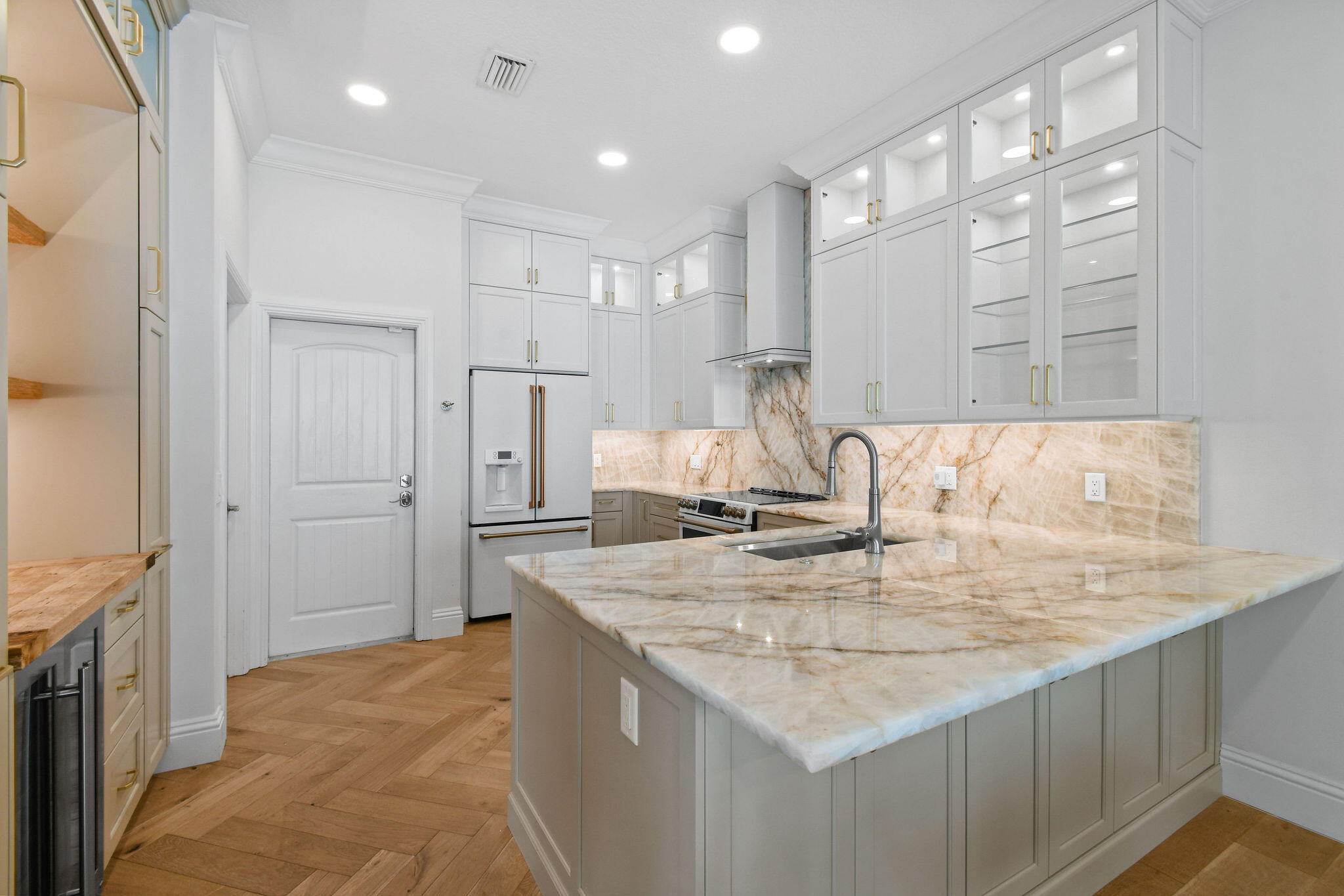 104 Intracoastal, Tequesta FL 33469