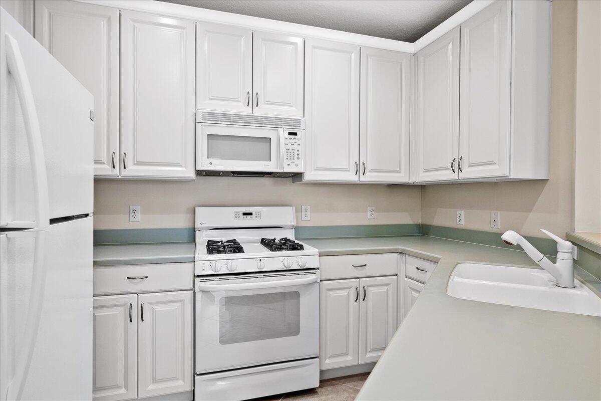 107 Evergrene, Palm Beach Gardens FL 33410