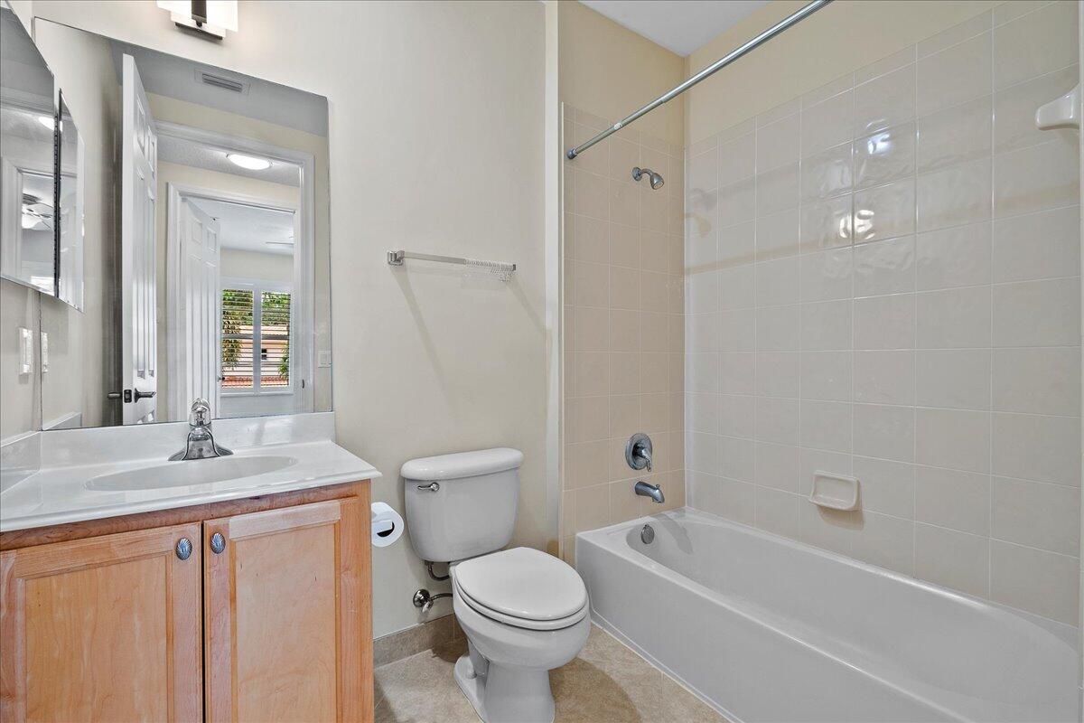 107 Evergrene, Palm Beach Gardens FL 33410