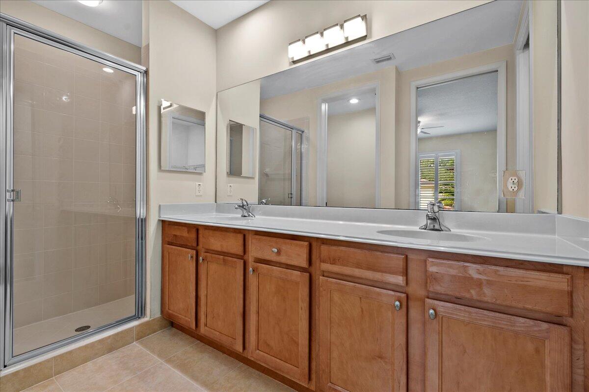 107 Evergrene, Palm Beach Gardens FL 33410