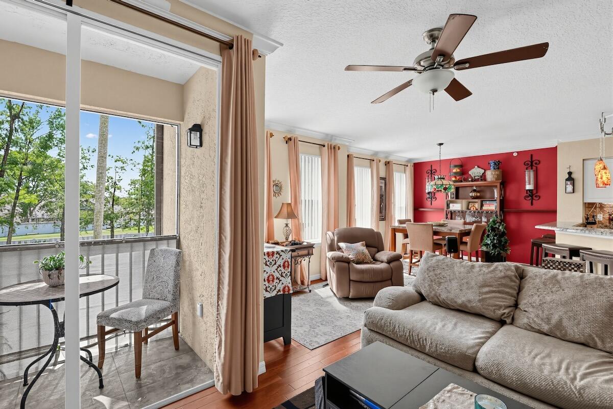 6918 W SAMPLE #6918, Coral Springs FL 33067