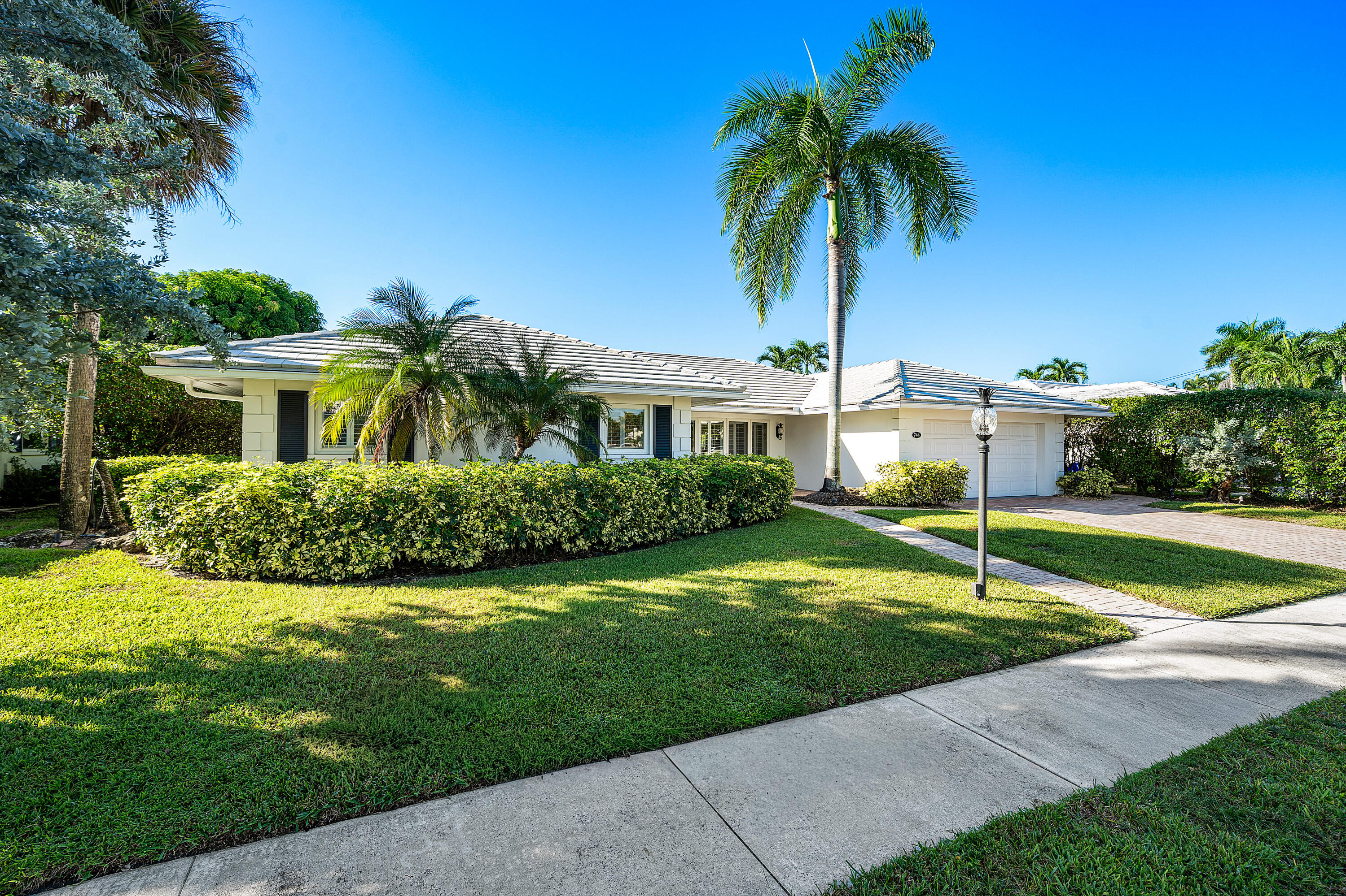 744 Peachtree, Boca Raton FL 33486