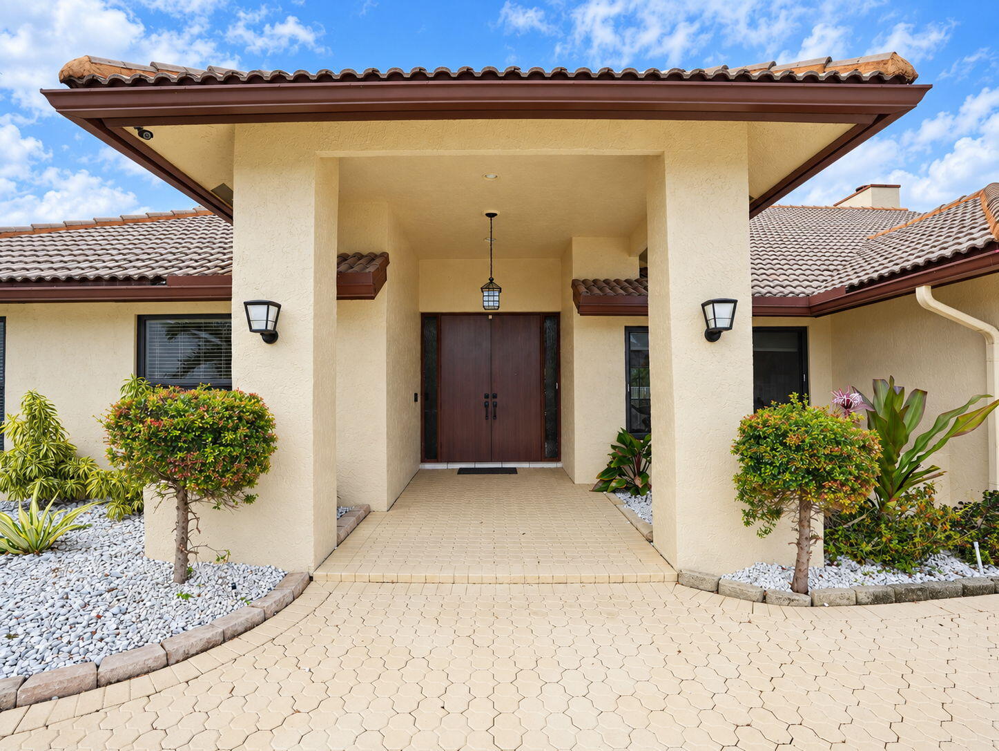 7719 NW 86TH, Tamarac FL 33321