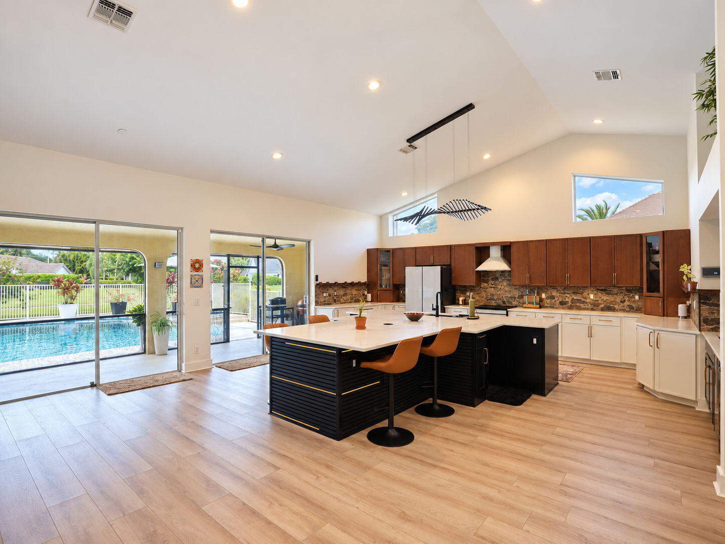 7719 NW 86TH, Tamarac FL 33321
