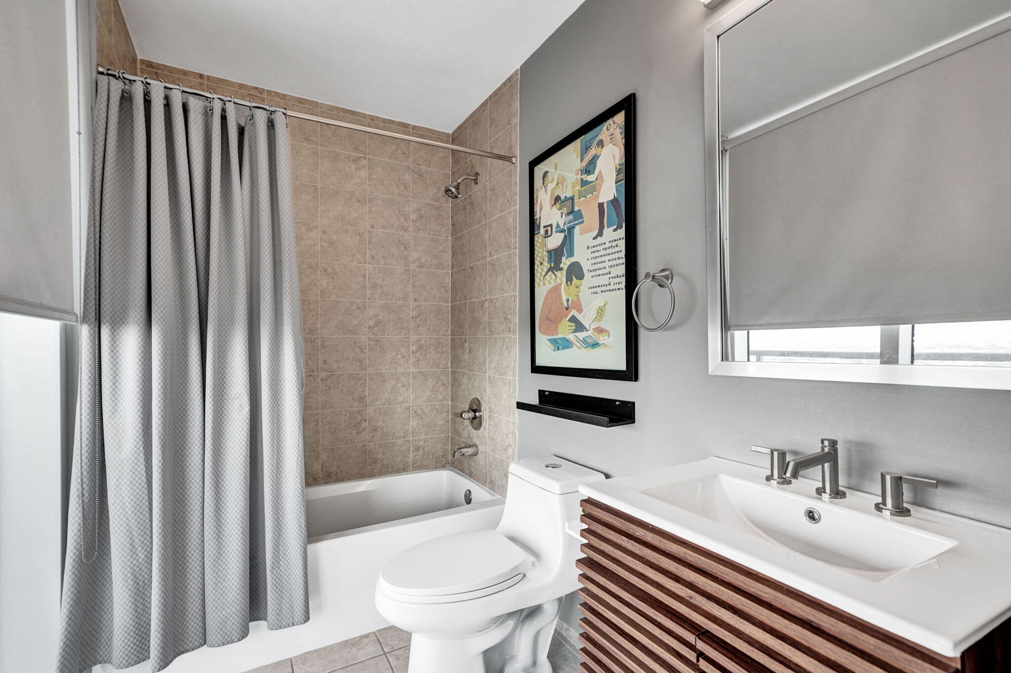 60 SW 13TH #3411, Miami FL 33130