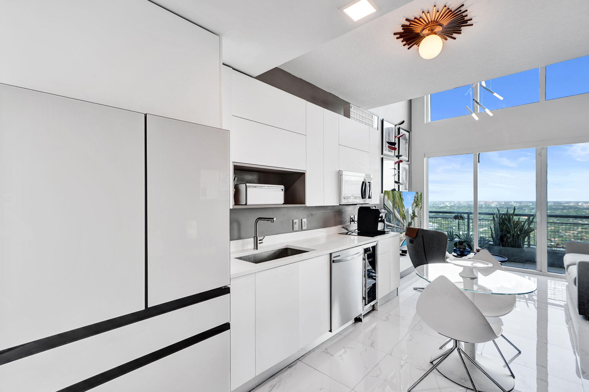60 SW 13TH #3411, Miami FL 33130