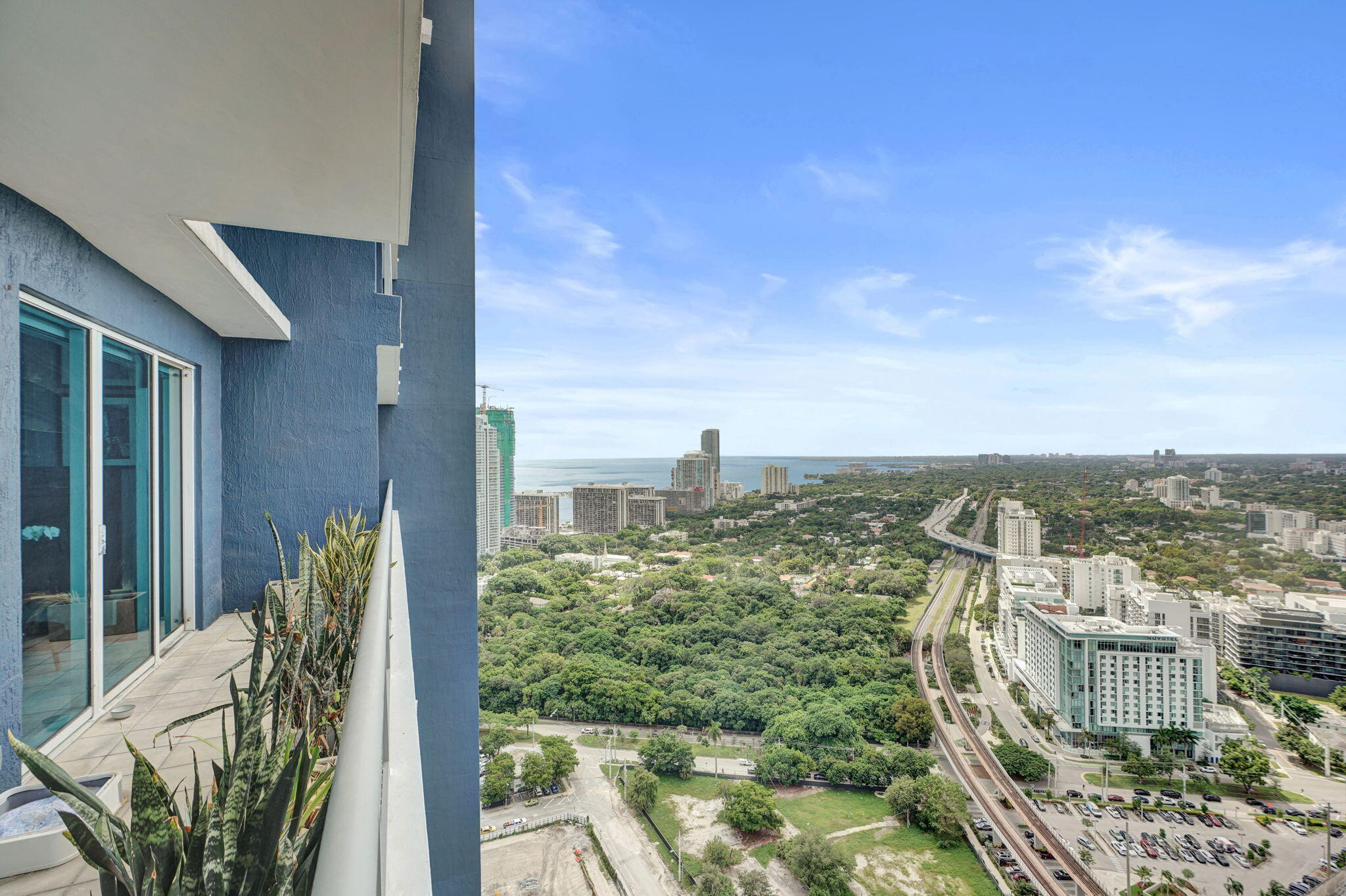 60 SW 13TH #3411, Miami FL 33130