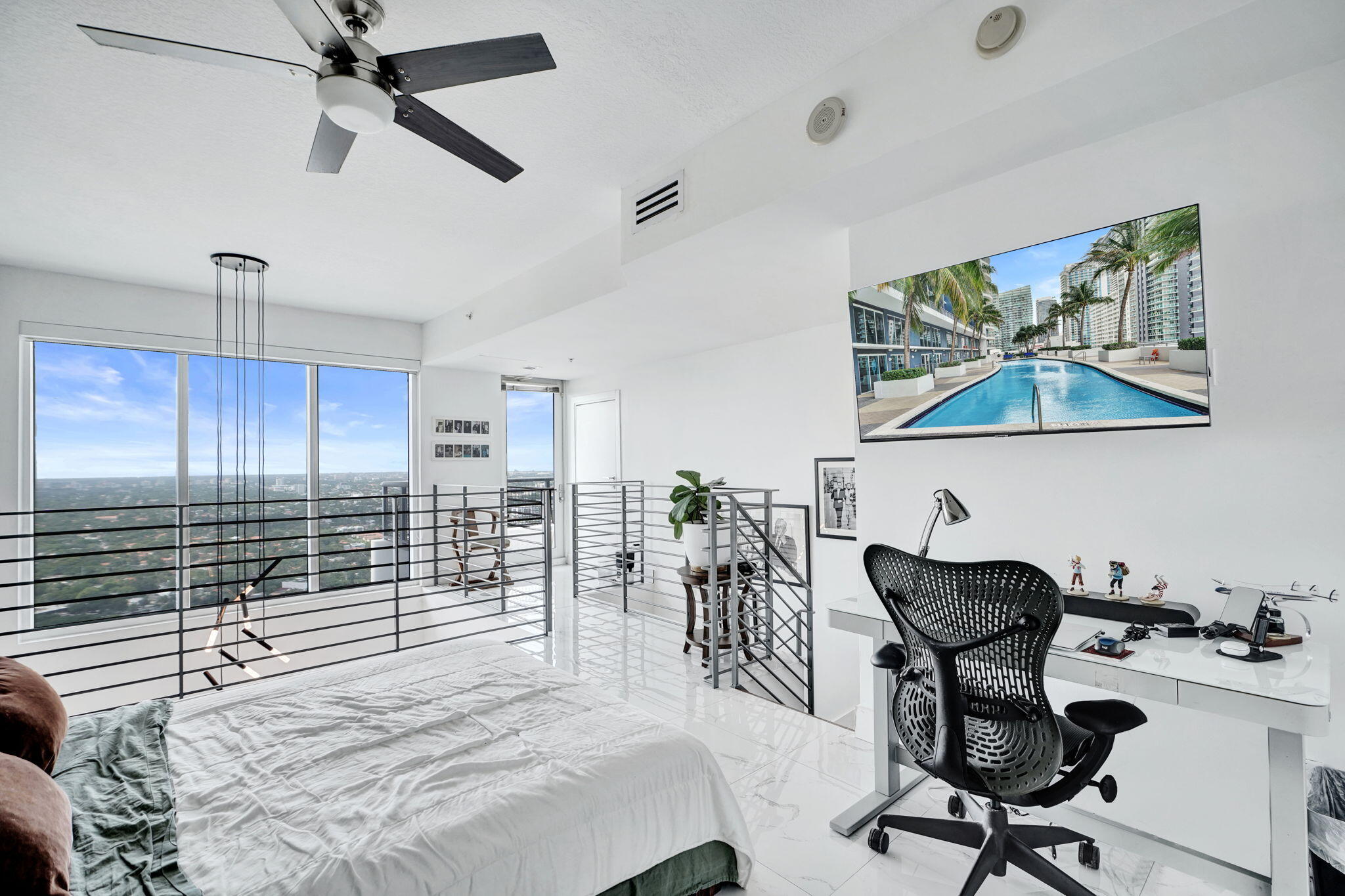 60 SW 13TH #3411, Miami FL 33130