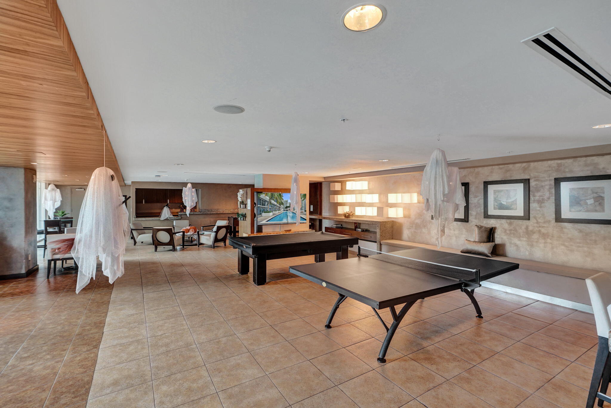 60 SW 13TH #3411, Miami FL 33130