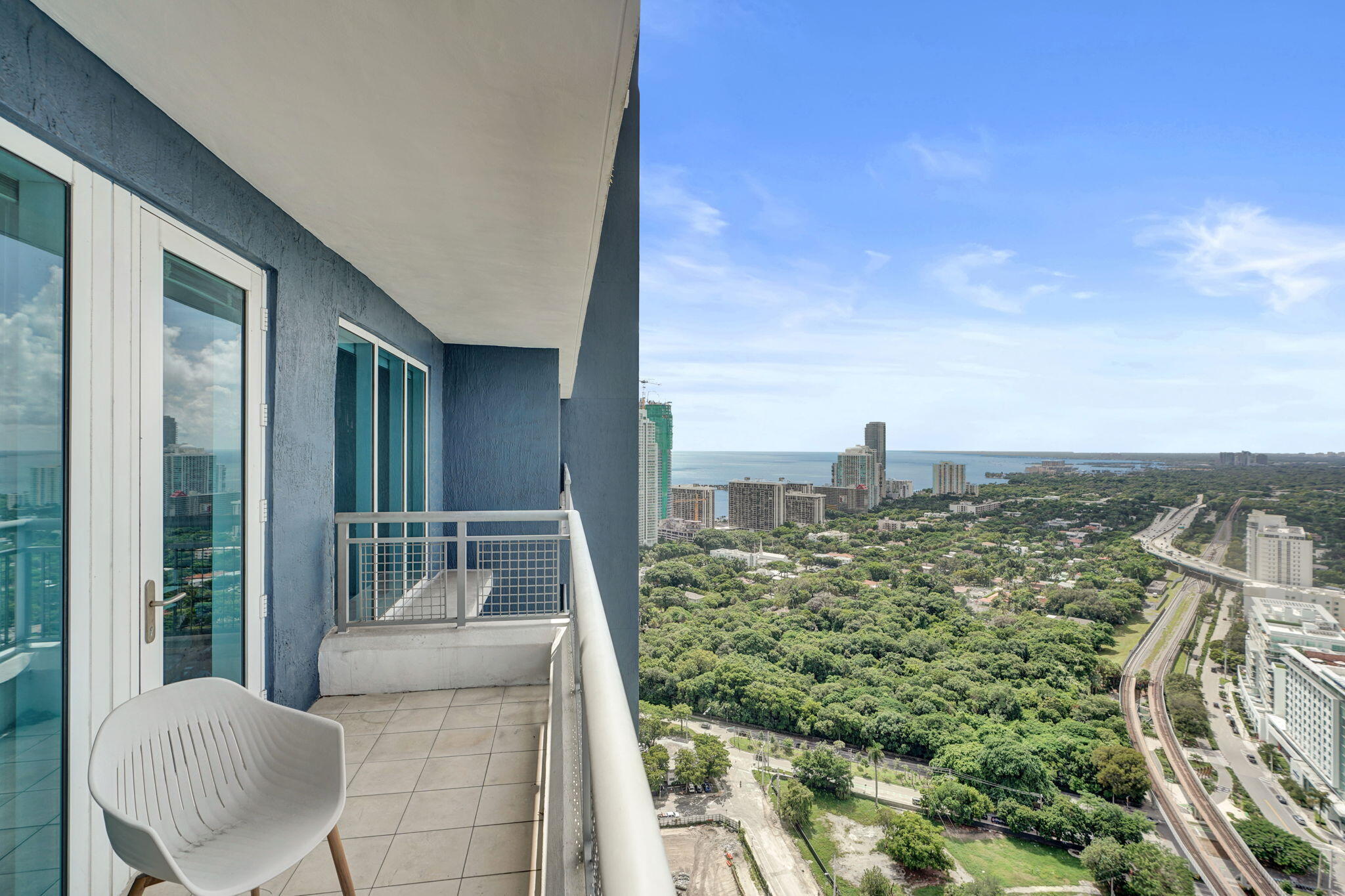 60 SW 13TH #3411, Miami FL 33130