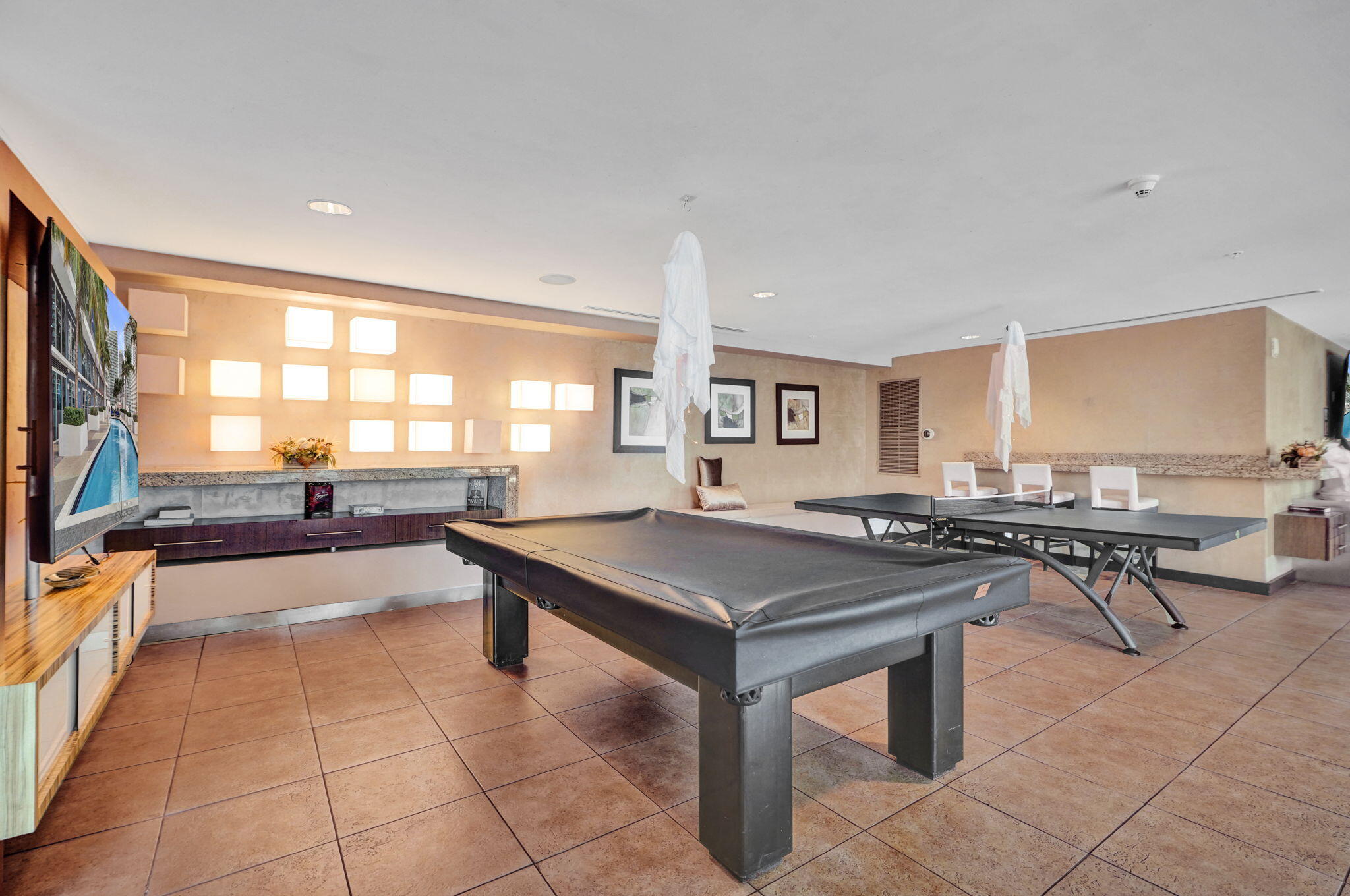 60 SW 13TH #3411, Miami FL 33130