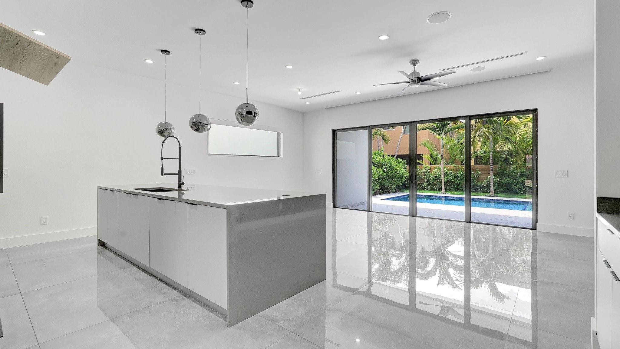 1620 NE 5TH #B, Fort Lauderdale FL 33301