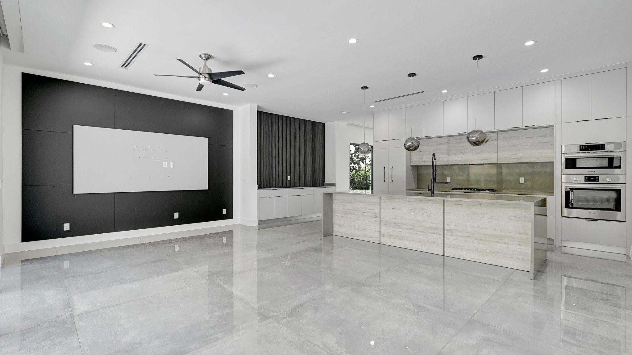 1620 NE 5TH #B, Fort Lauderdale FL 33301
