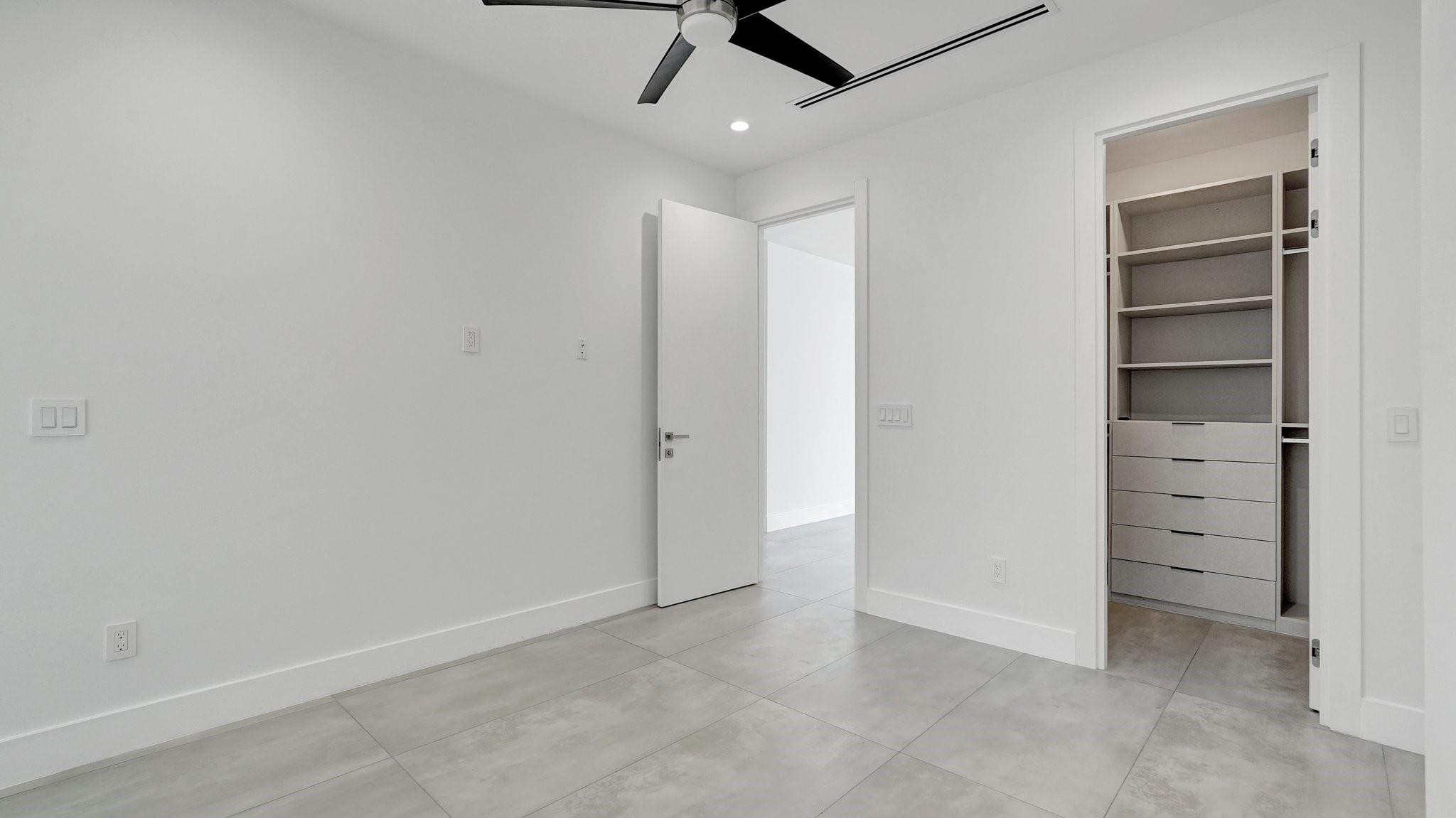 1620 NE 5TH #B, Fort Lauderdale FL 33301