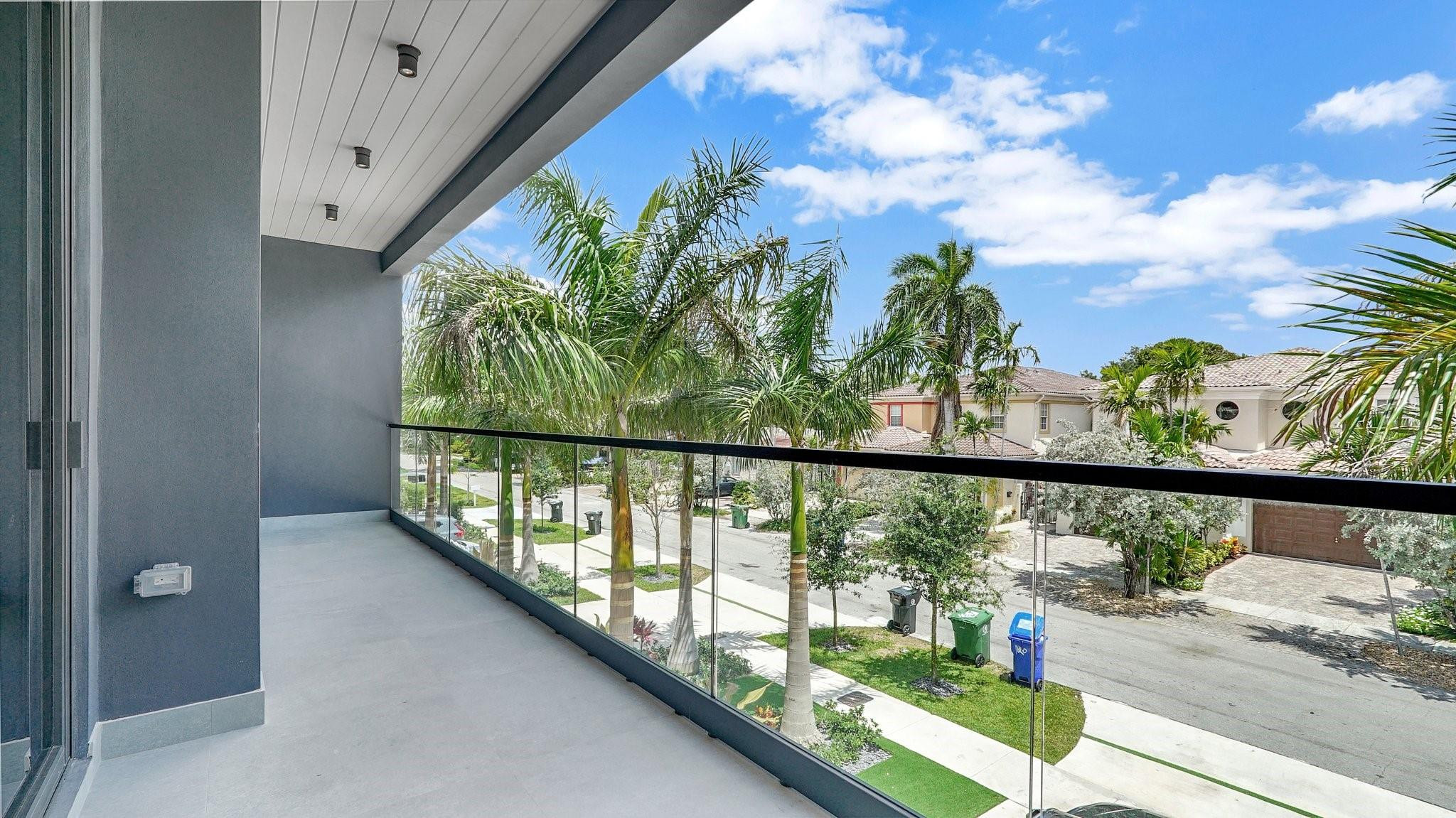 1620 NE 5TH #B, Fort Lauderdale FL 33301