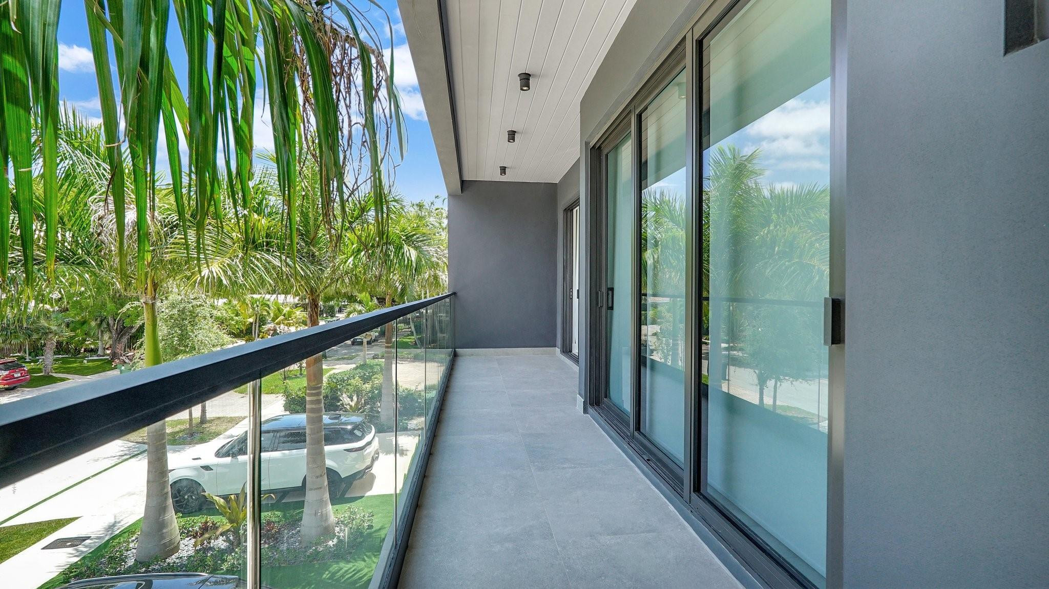 1620 NE 5TH #B, Fort Lauderdale FL 33301