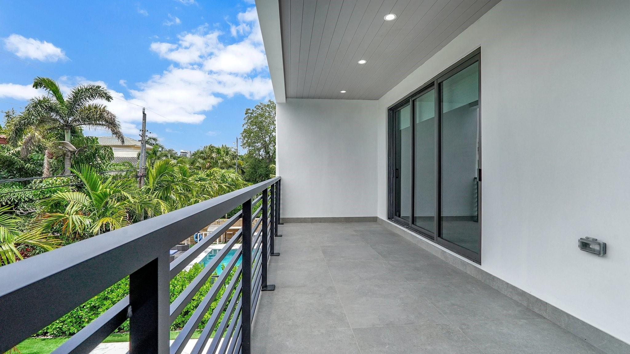 1620 NE 5TH #B, Fort Lauderdale FL 33301