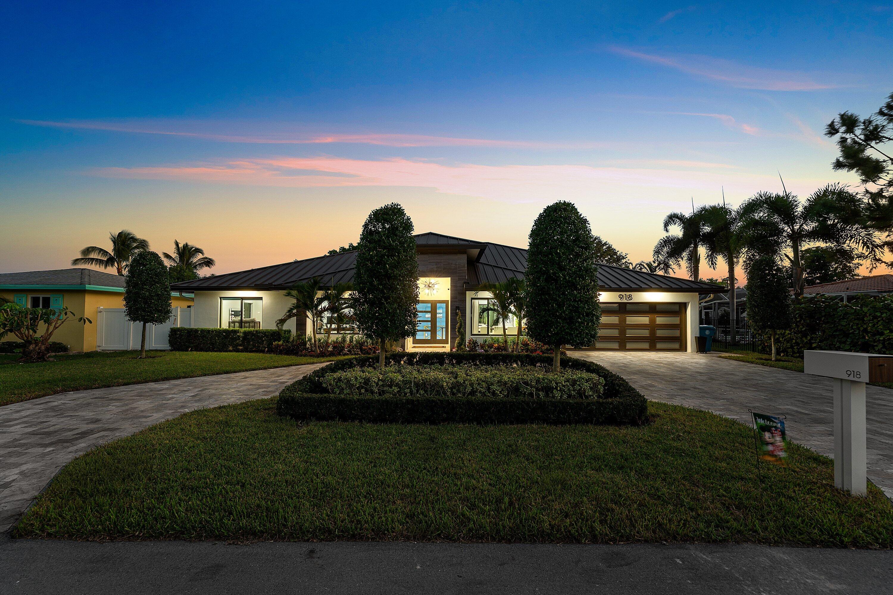 918 SW 28th, Boynton Beach FL 33435