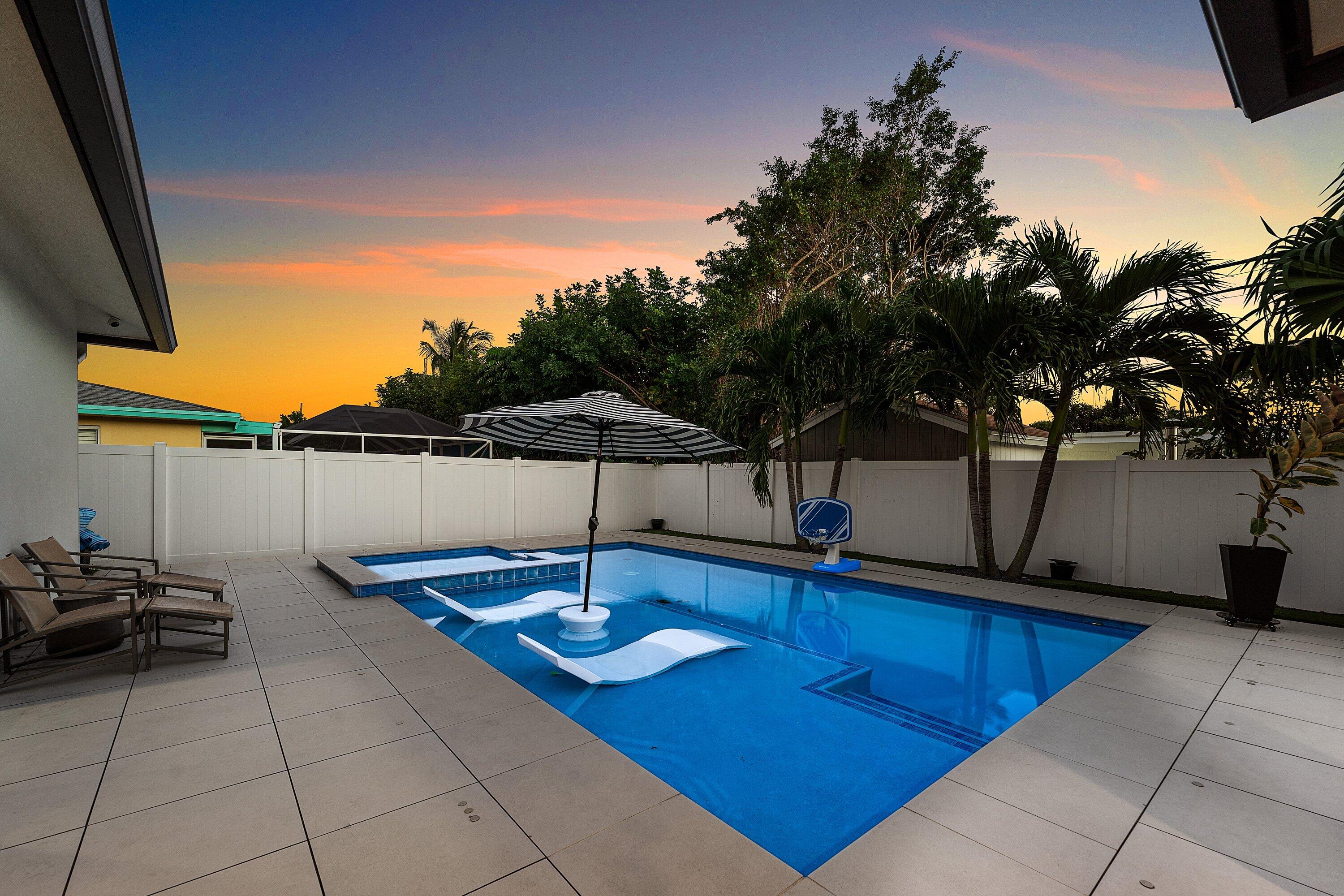 918 SW 28th, Boynton Beach FL 33435
