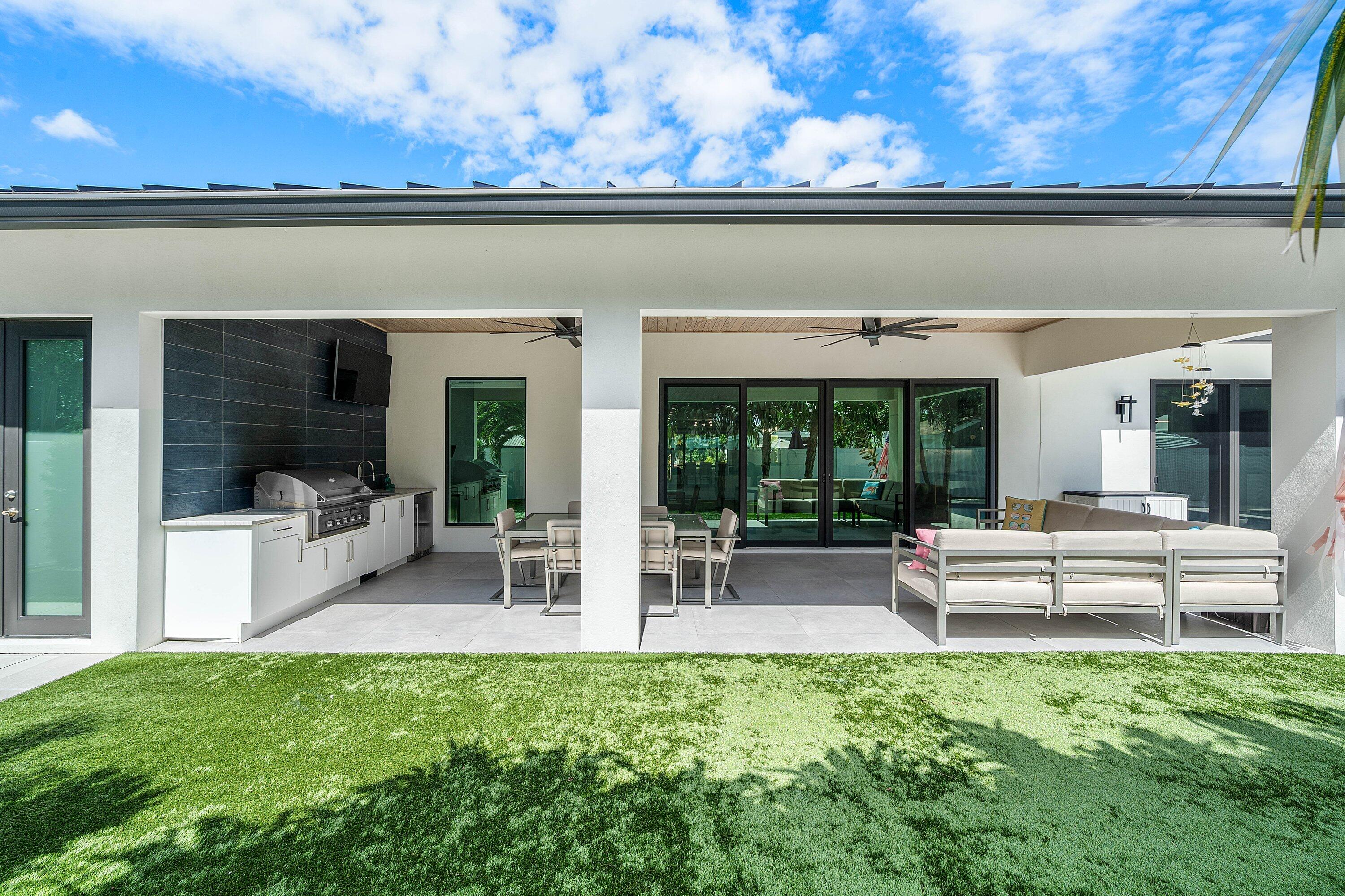 918 SW 28th, Boynton Beach FL 33435