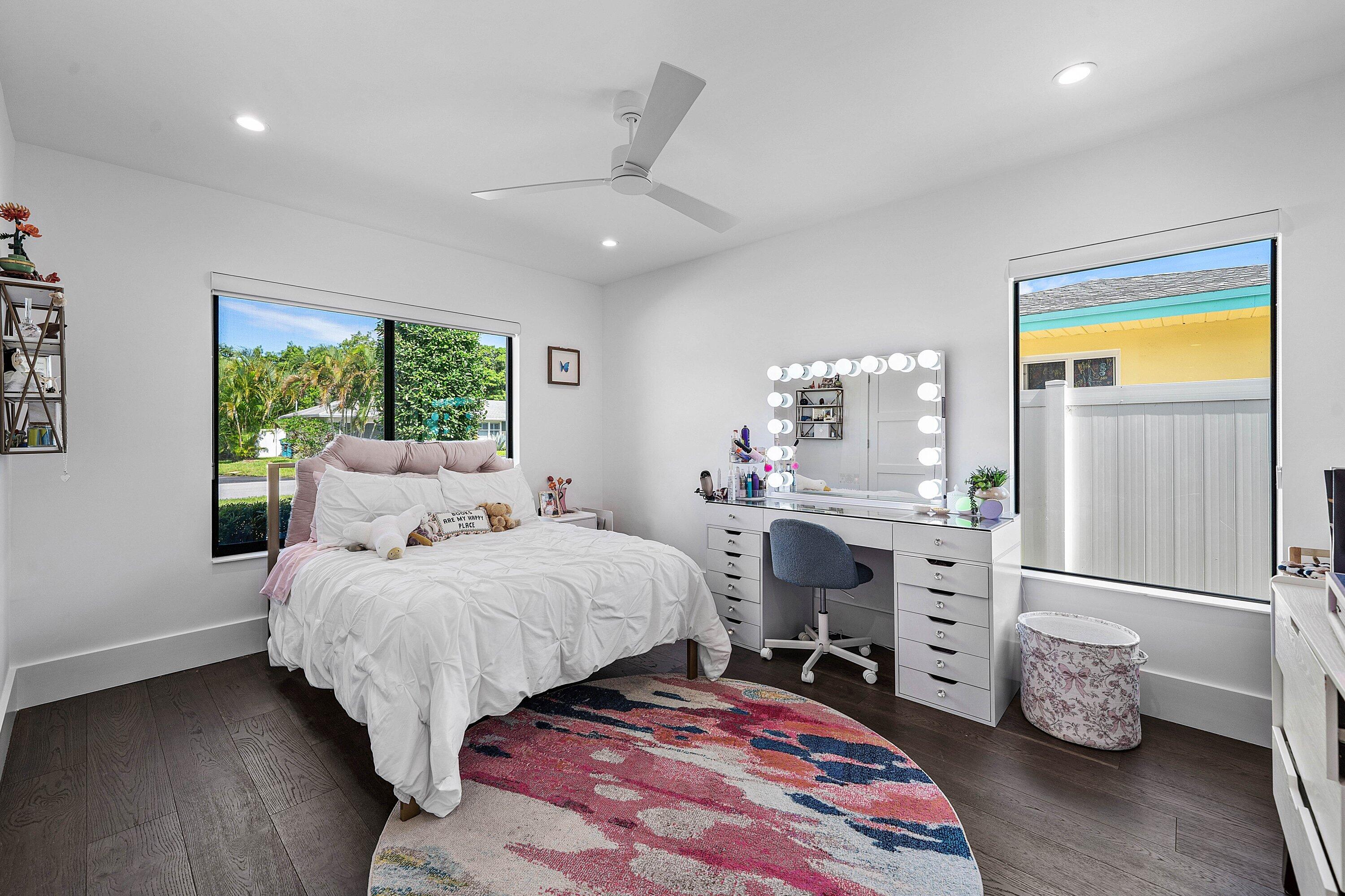 918 SW 28th, Boynton Beach FL 33435