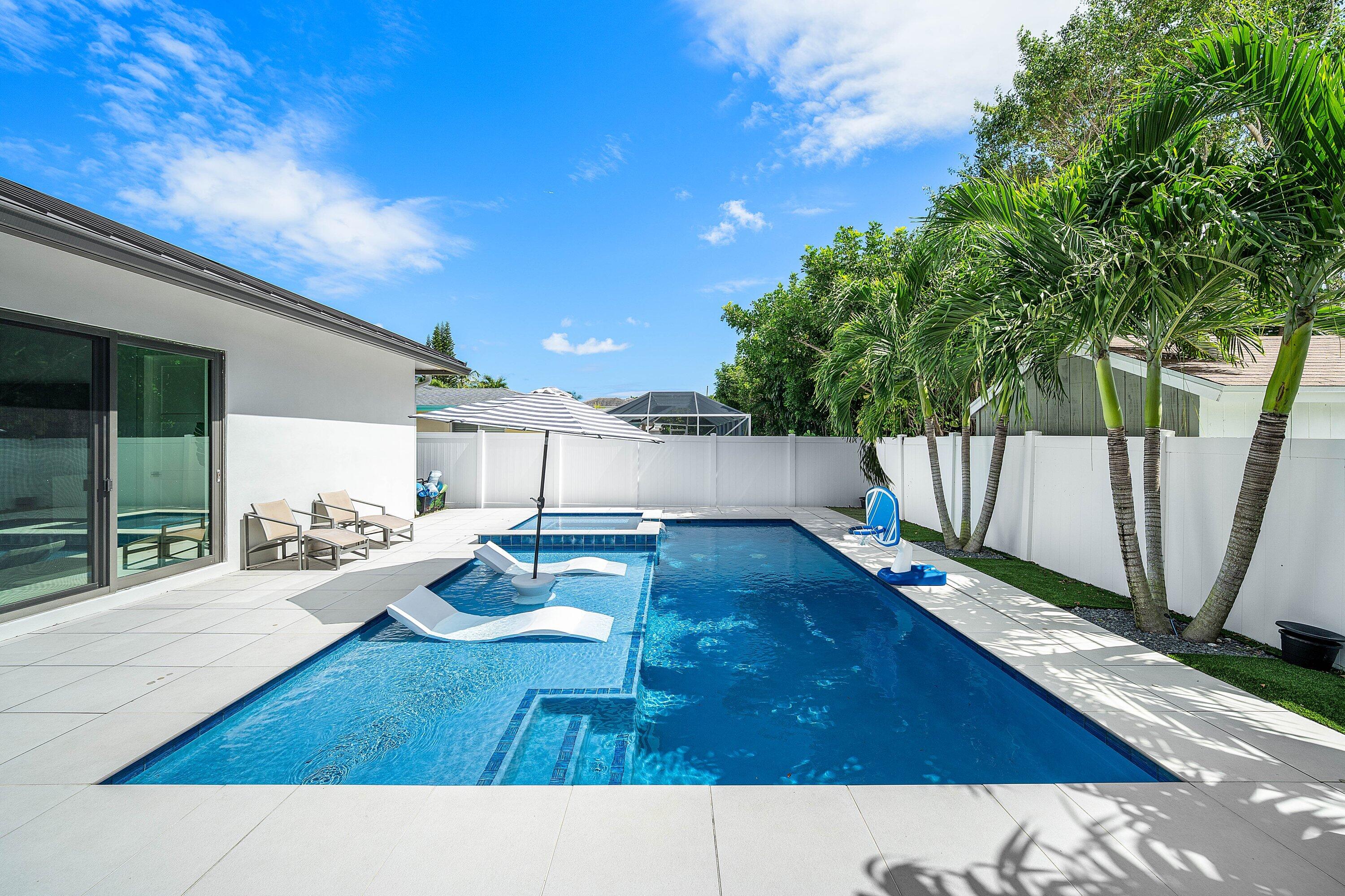 918 SW 28th, Boynton Beach FL 33435