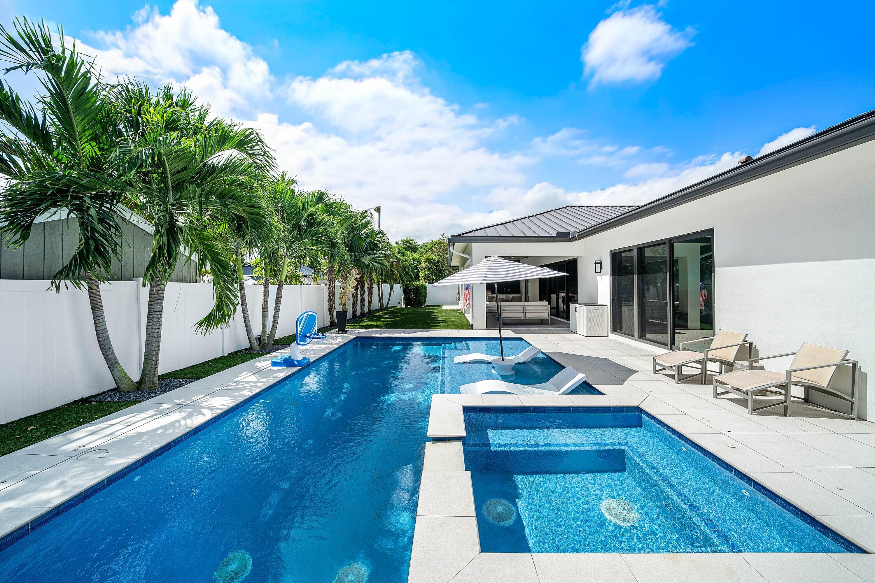 918 SW 28th, Boynton Beach FL 33435