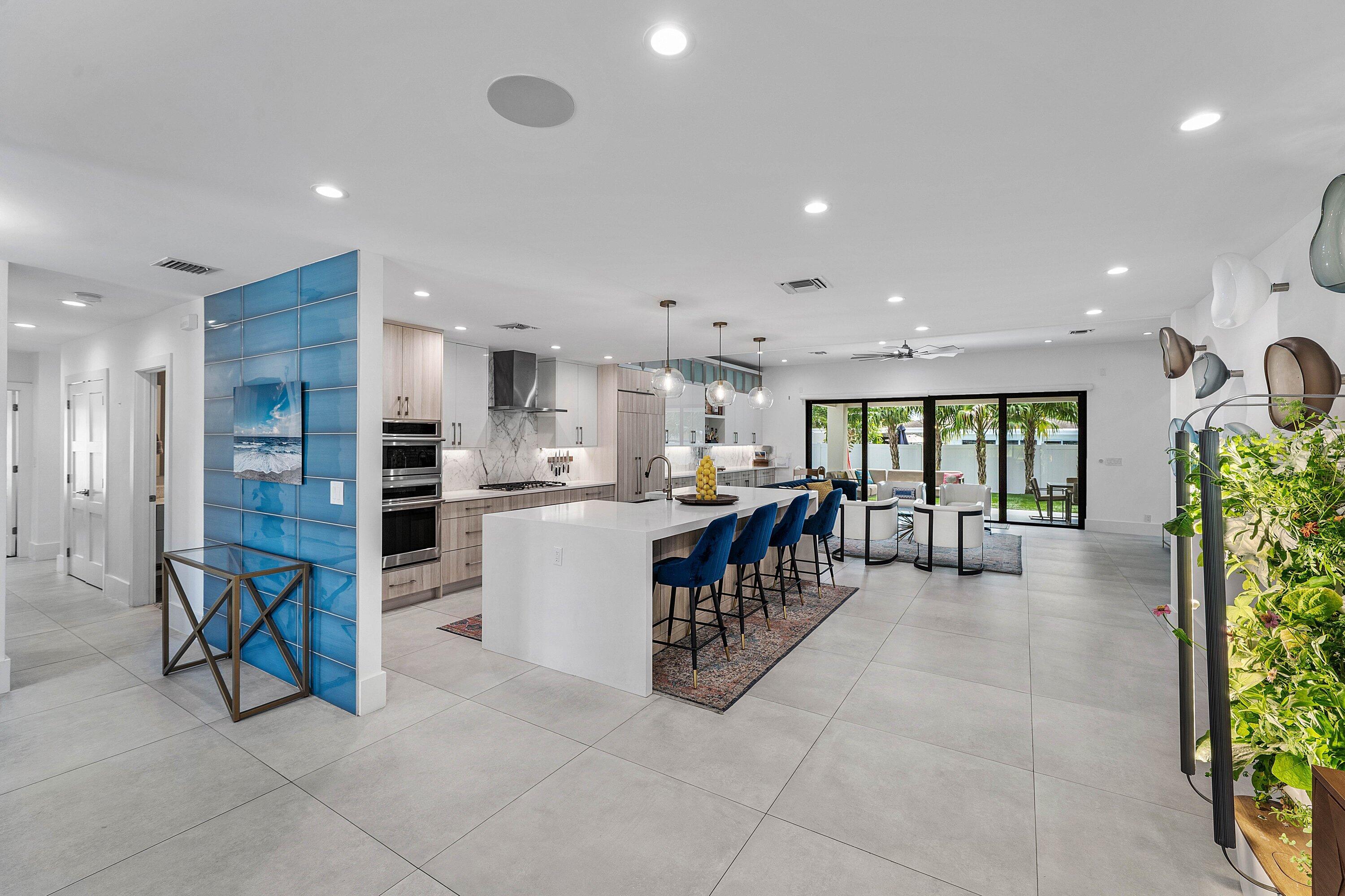918 SW 28th, Boynton Beach FL 33435