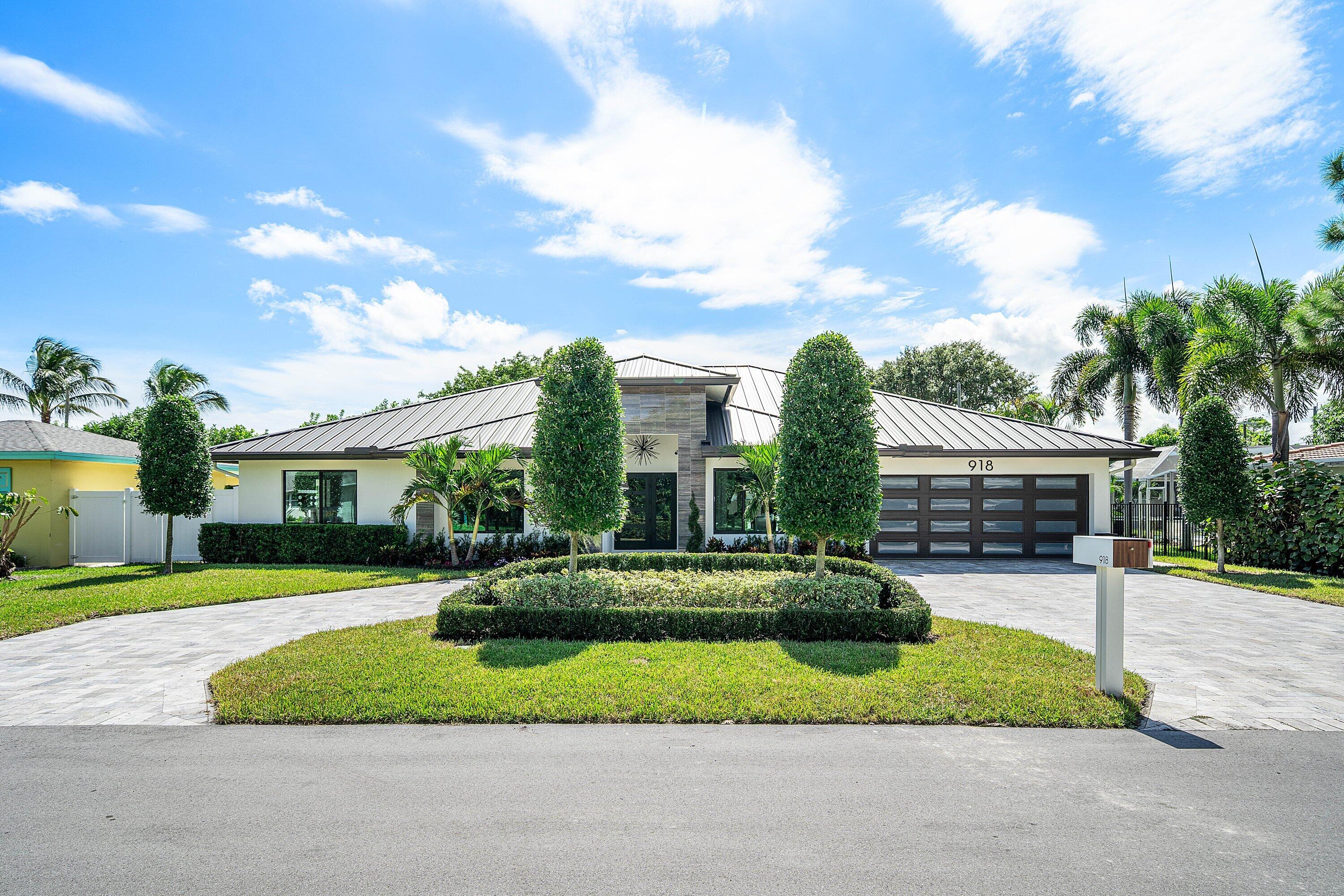 918 SW 28th, Boynton Beach FL 33435