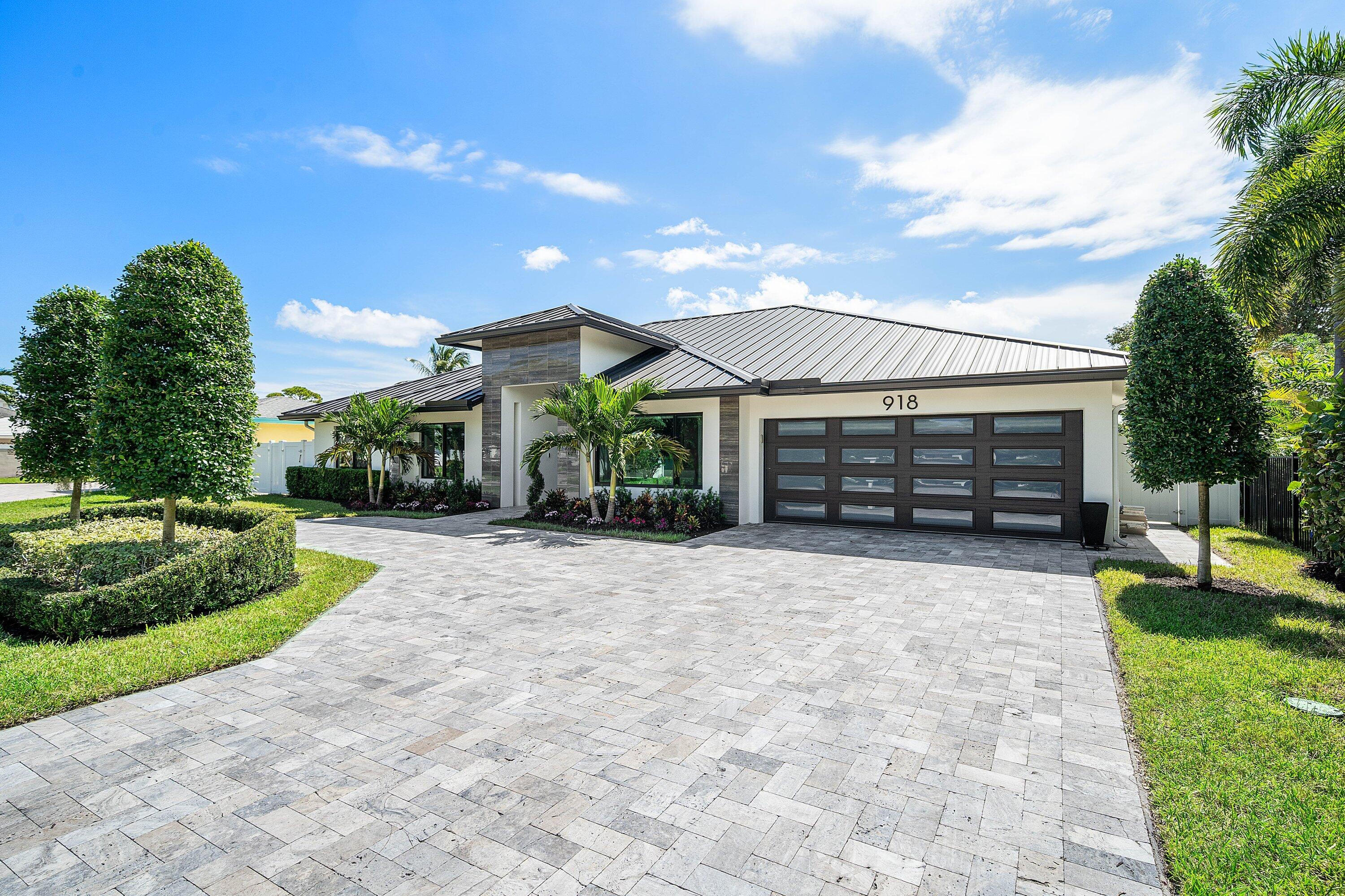 918 SW 28th, Boynton Beach FL 33435