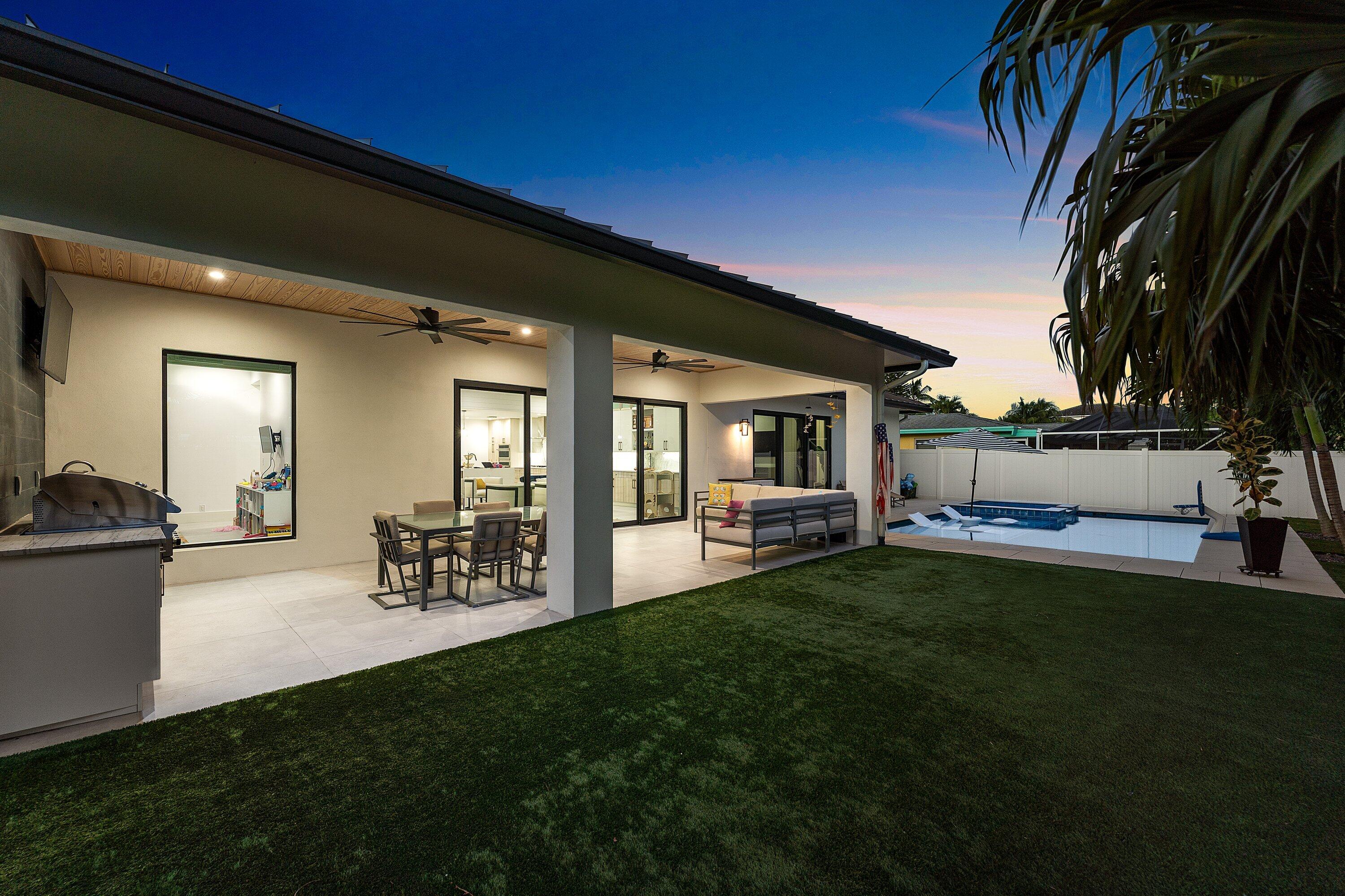 918 SW 28th, Boynton Beach FL 33435