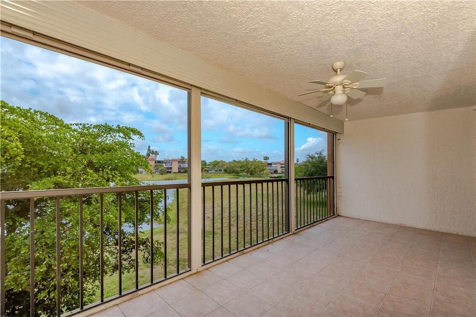 7230 Lake Cir #205, Margate FL 33063