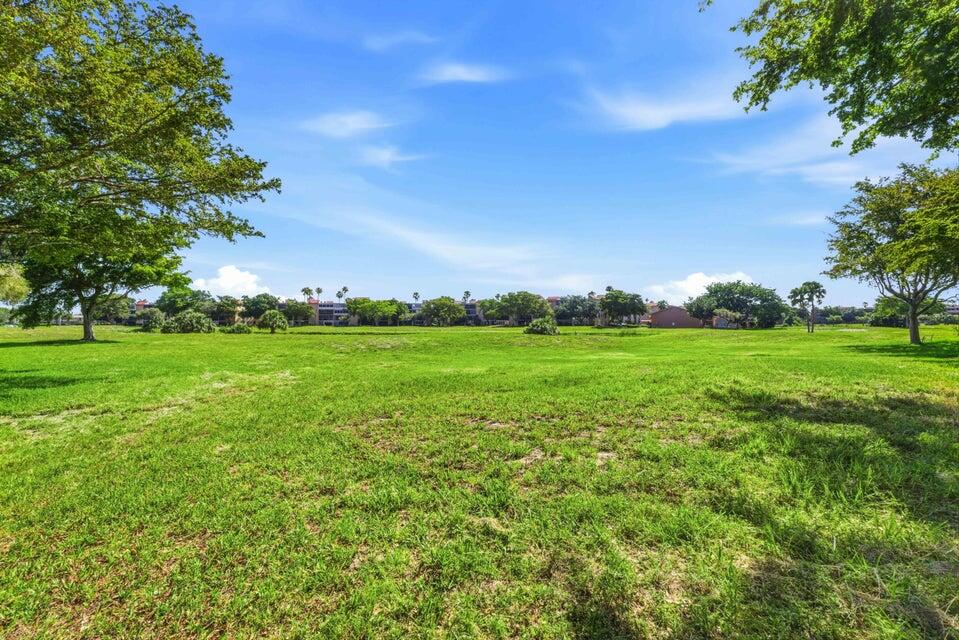 7230 Lake Cir #205, Margate FL 33063