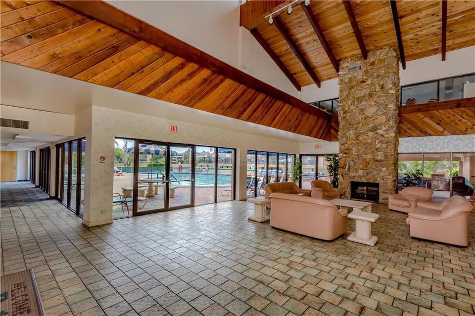 7230 Lake Cir #205, Margate FL 33063