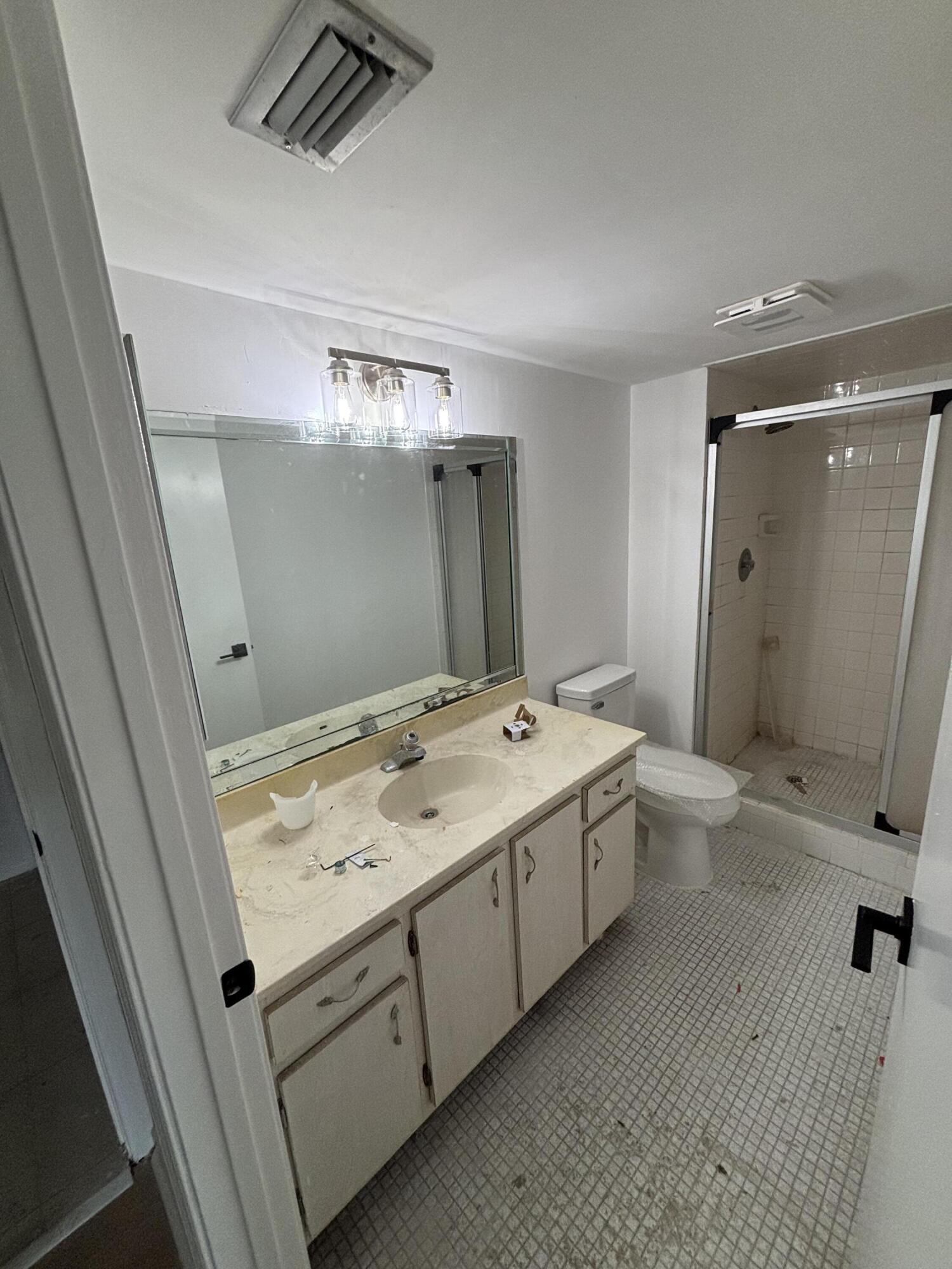 7230 Lake Cir #205, Margate FL 33063