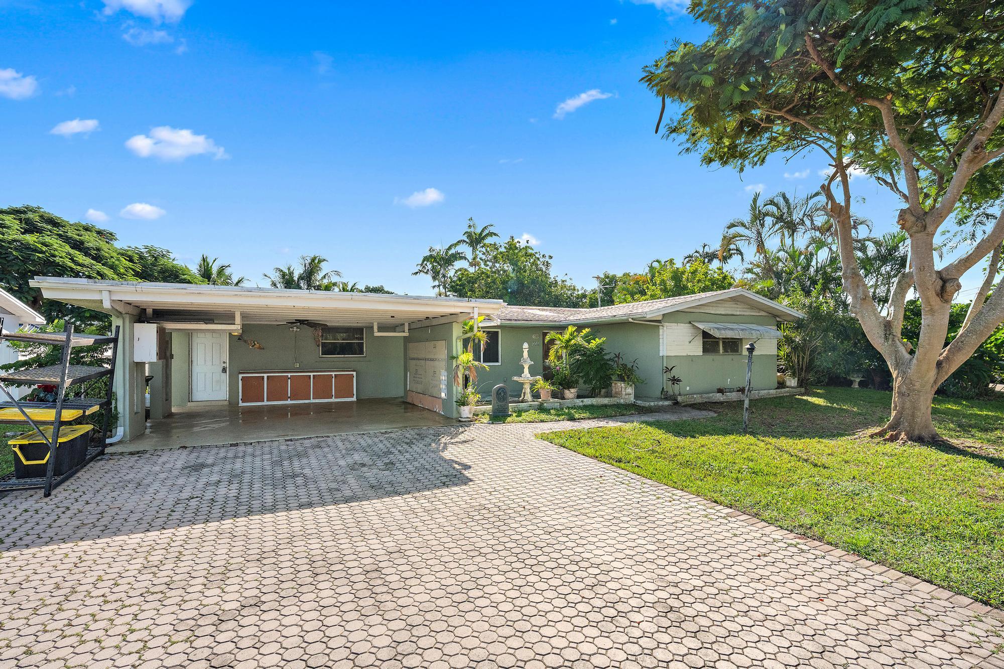 216 TAM O SHANTER, Palm Springs FL 33461