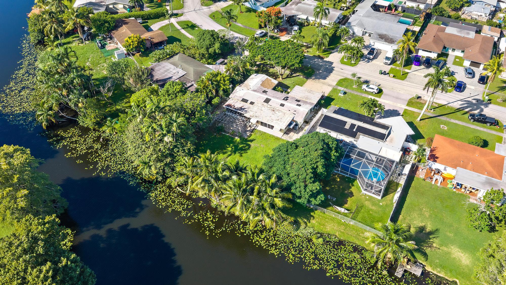 216 TAM O SHANTER, Palm Springs FL 33461