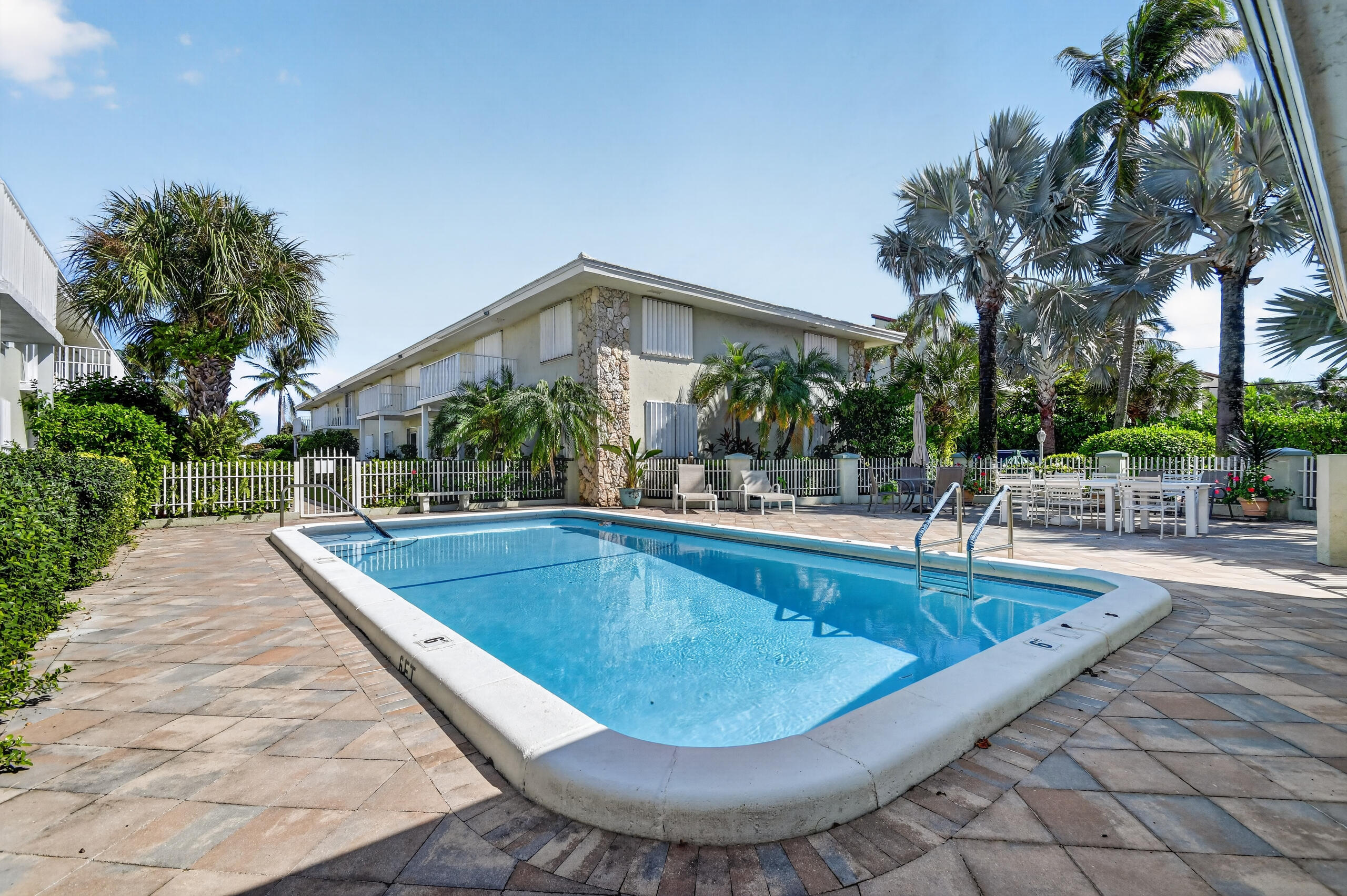5500 OLD OCEAN #210, Ocean Ridge FL 33435