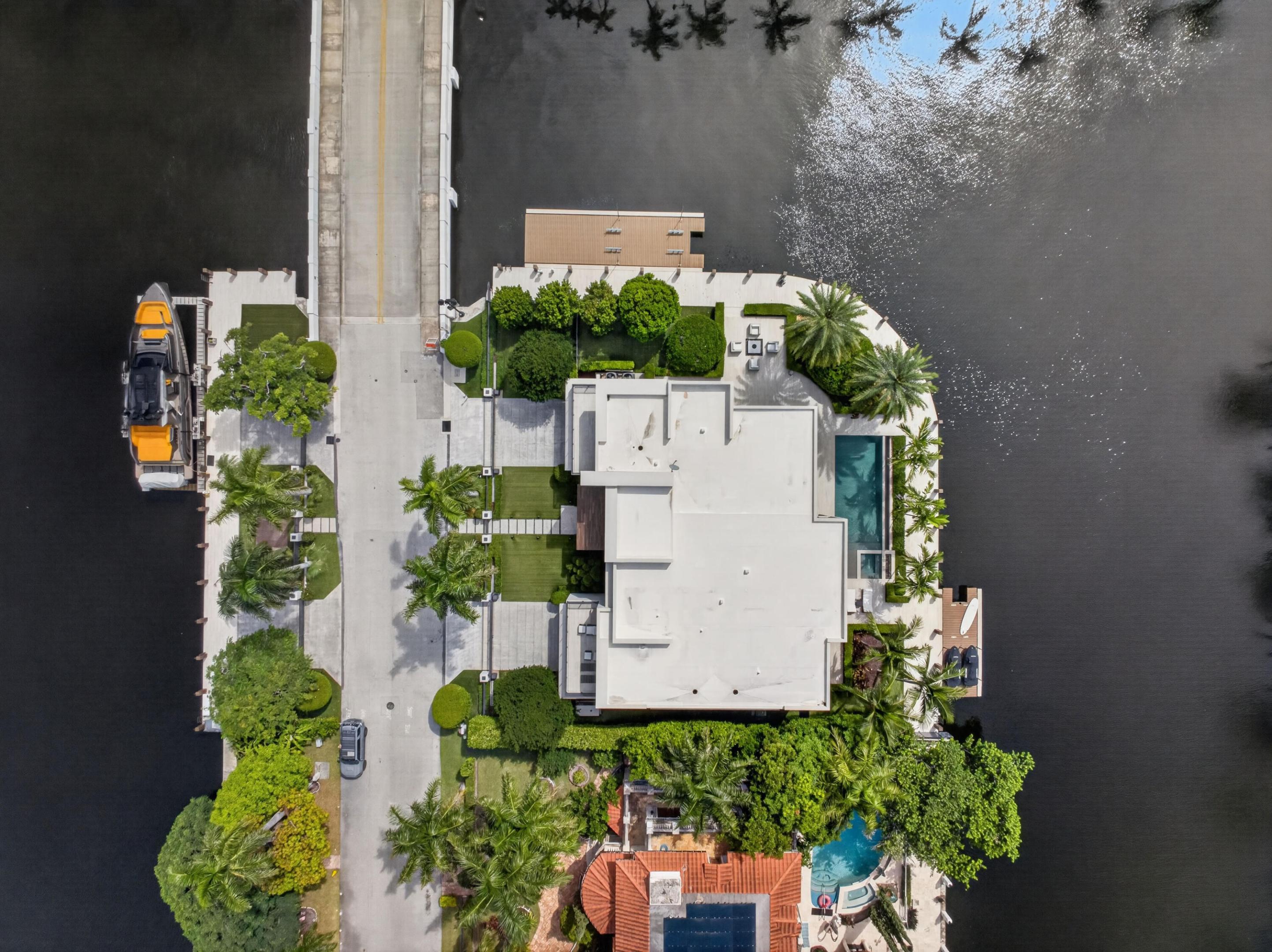 1 ROYAL PALM, Fort Lauderdale FL 33301