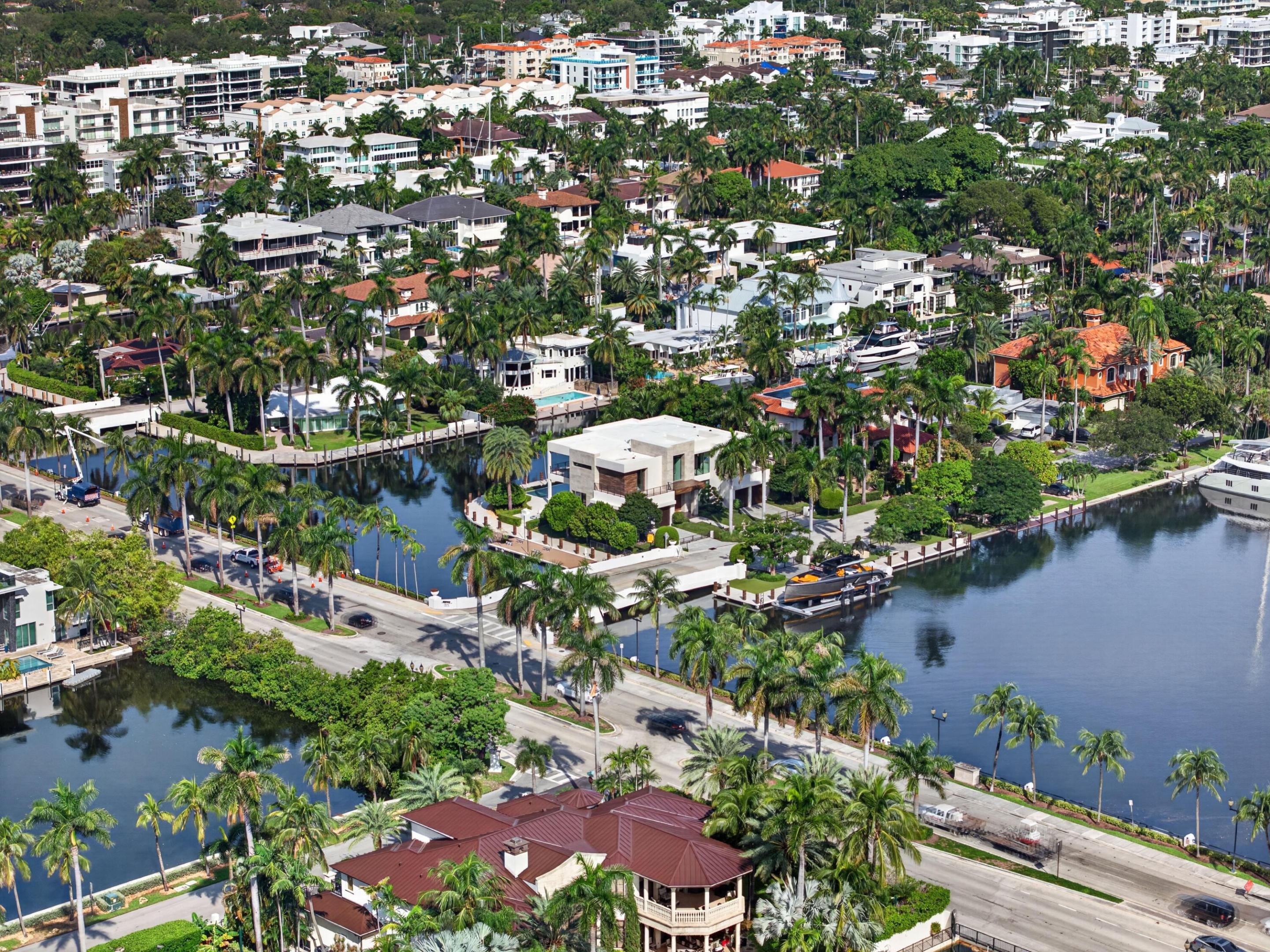 1 ROYAL PALM, Fort Lauderdale FL 33301