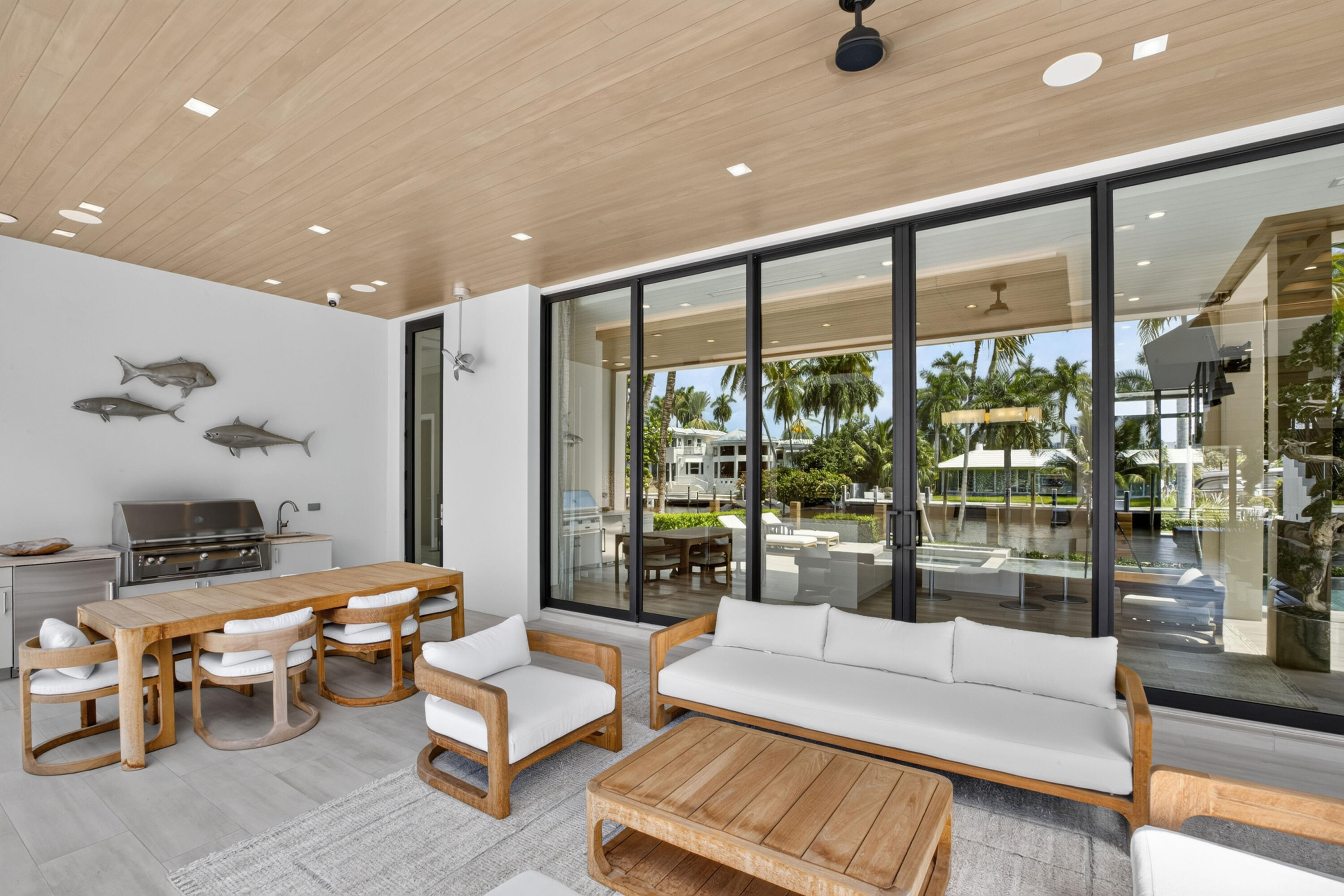1 ROYAL PALM, Fort Lauderdale FL 33301