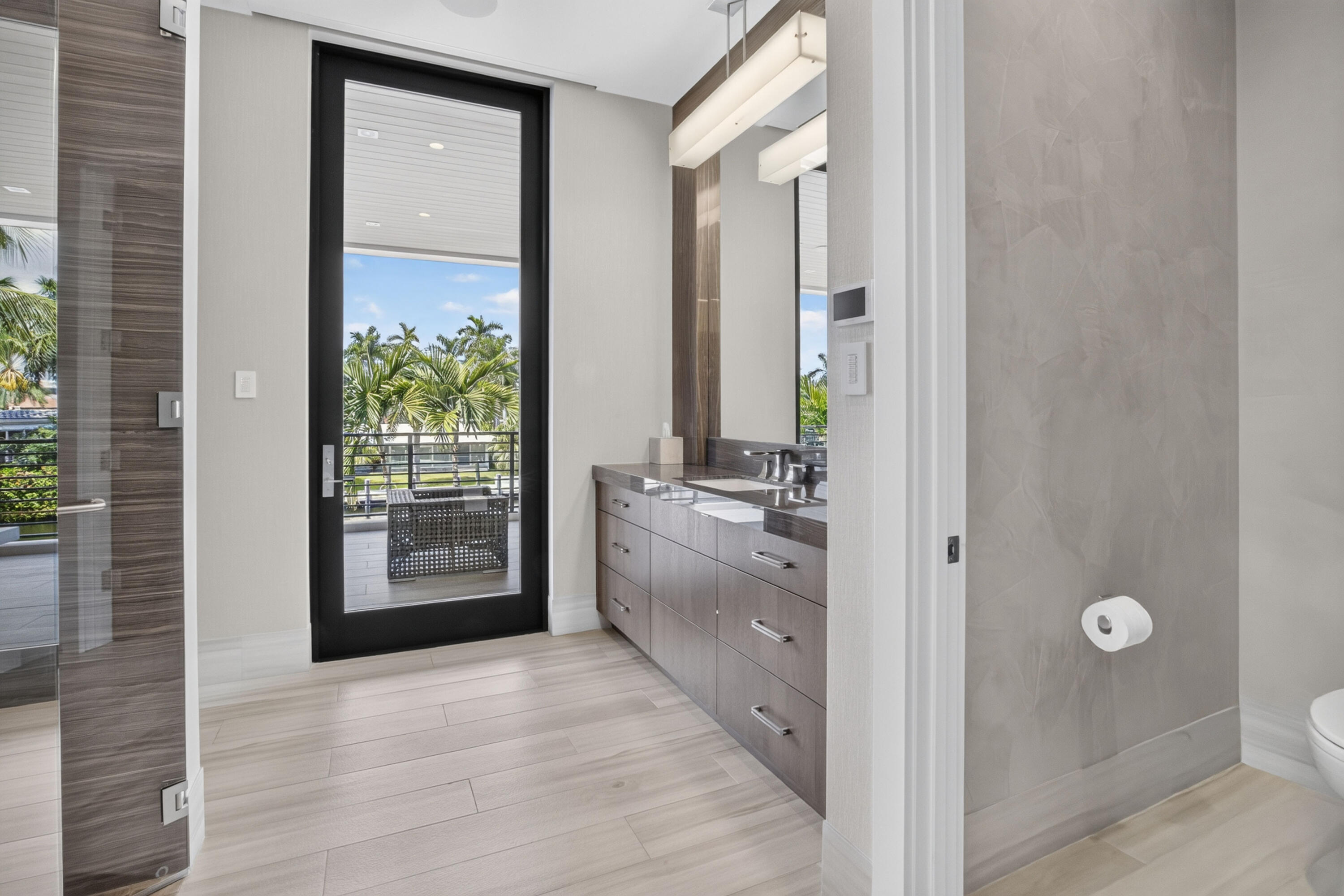 1 ROYAL PALM, Fort Lauderdale FL 33301