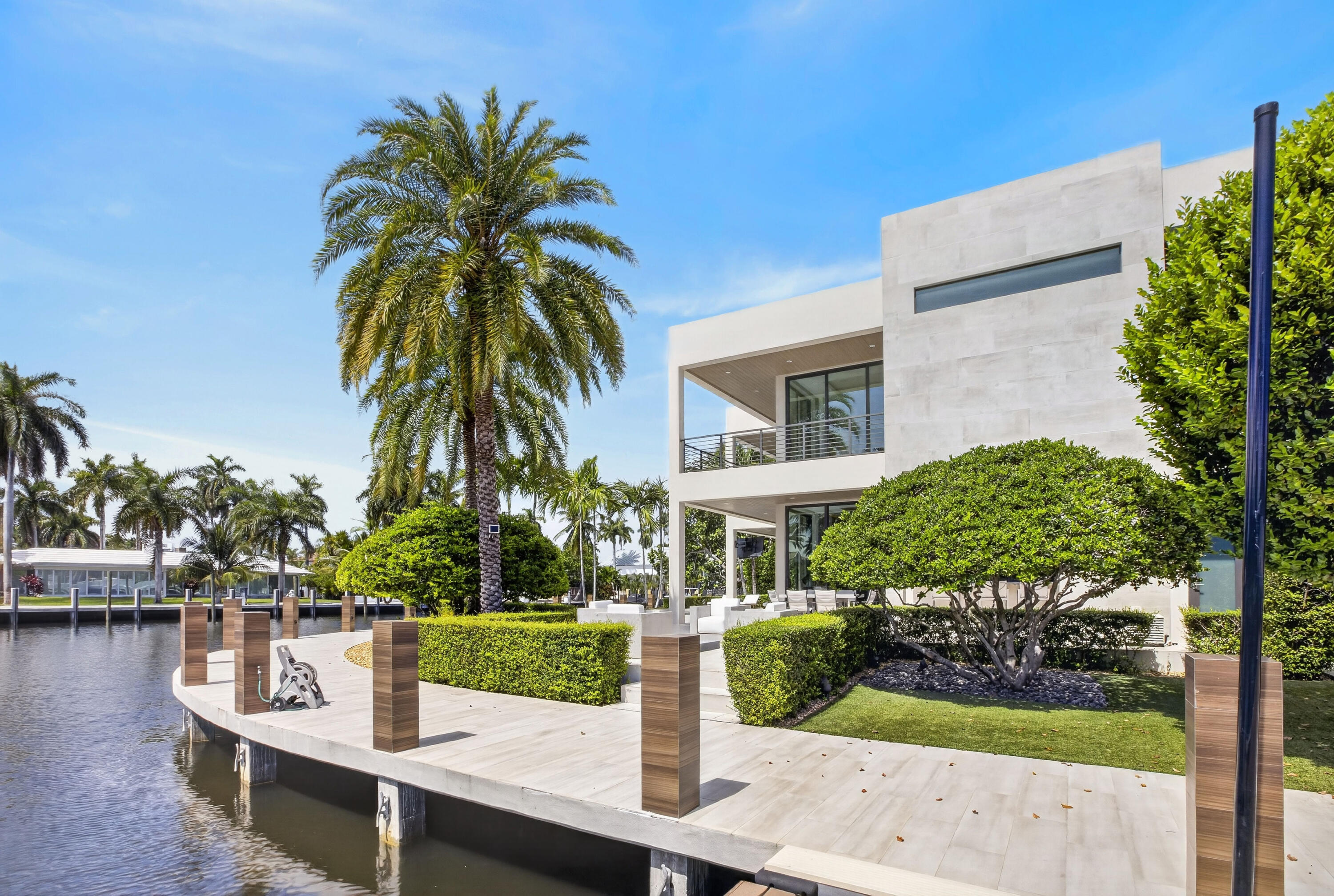 1 ROYAL PALM, Fort Lauderdale FL 33301