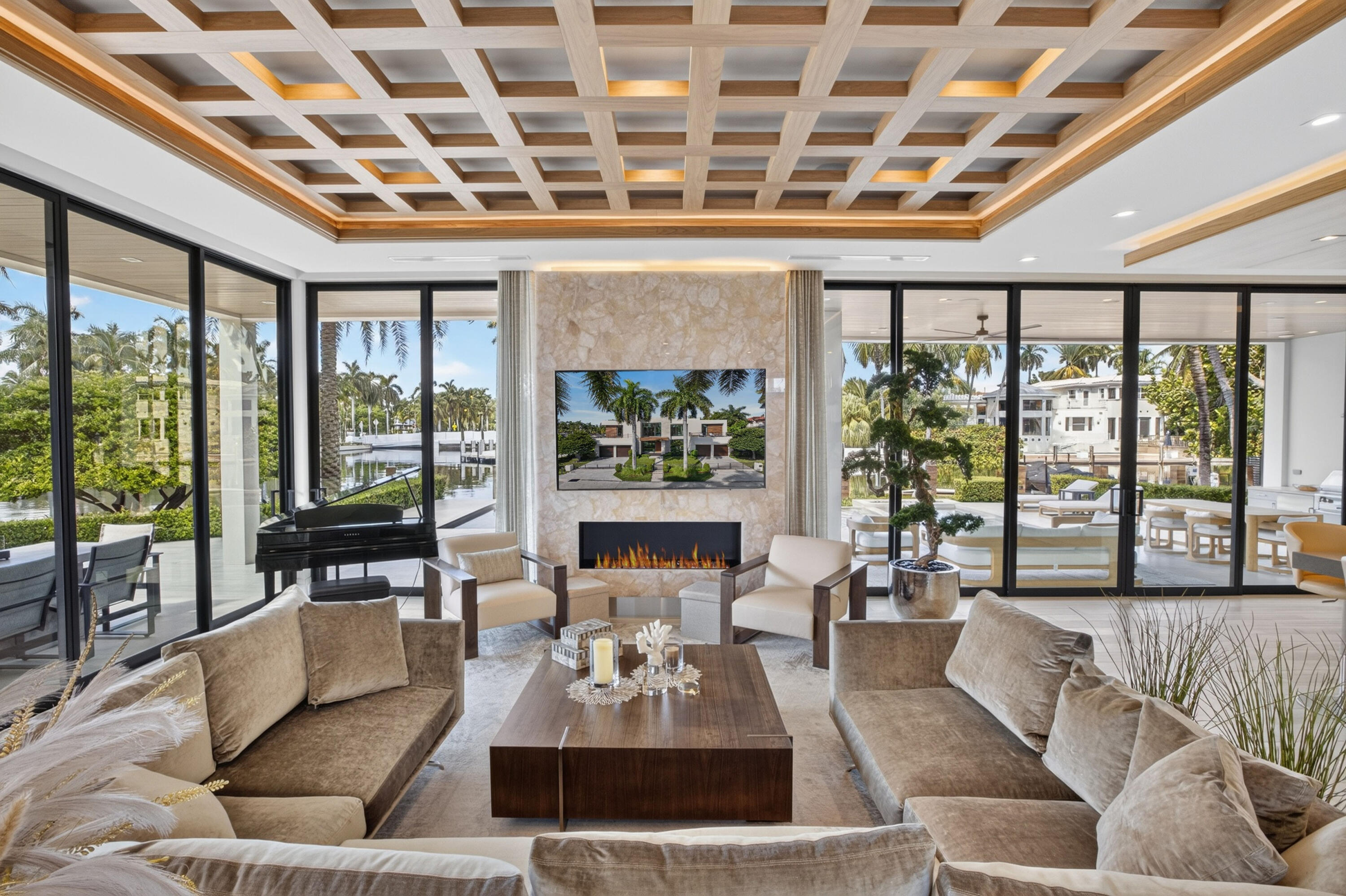 1 ROYAL PALM, Fort Lauderdale FL 33301